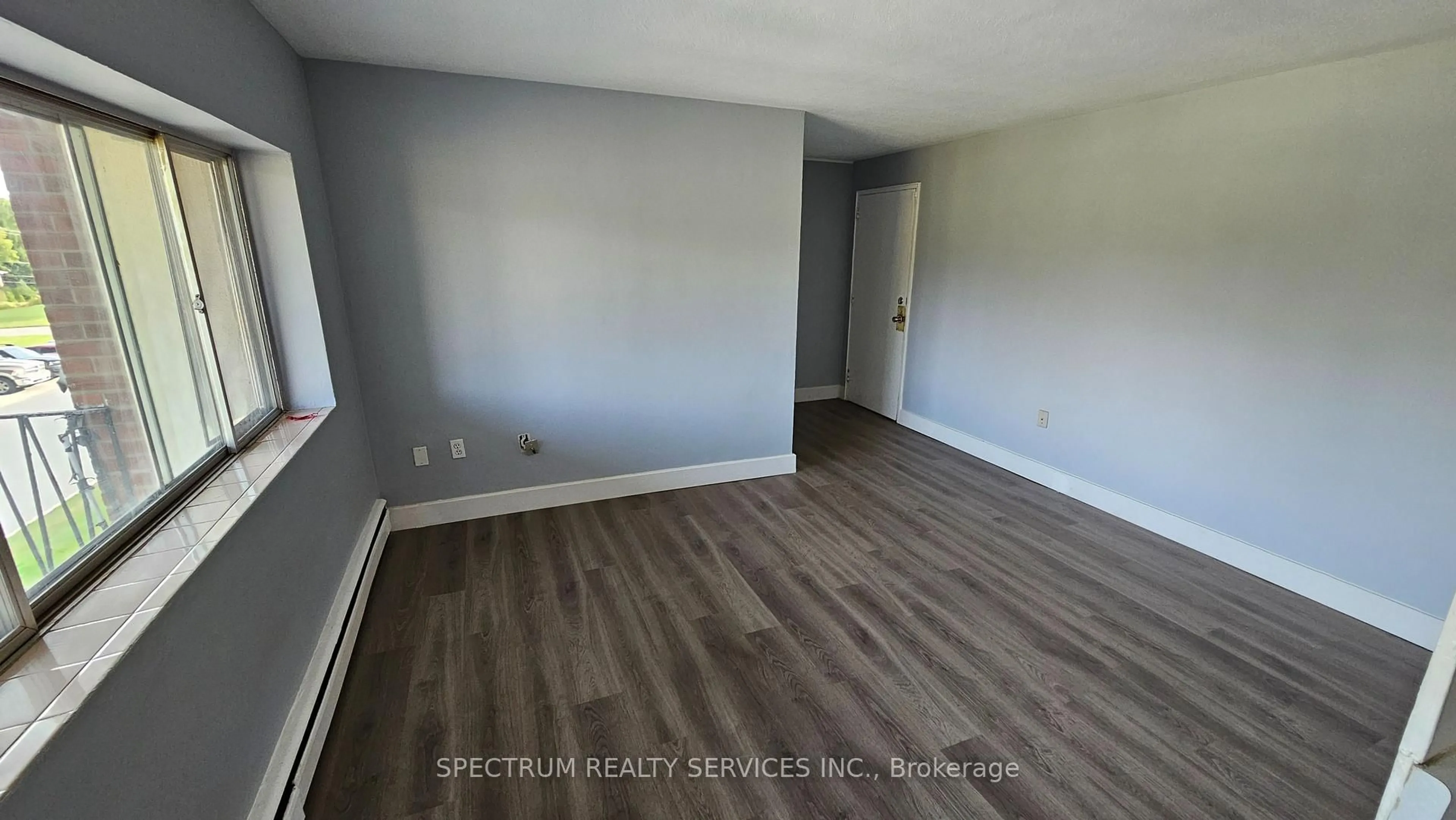 A pic of a room for 1170 Hamilton Rd #309, London East Ontario N5W 1A9