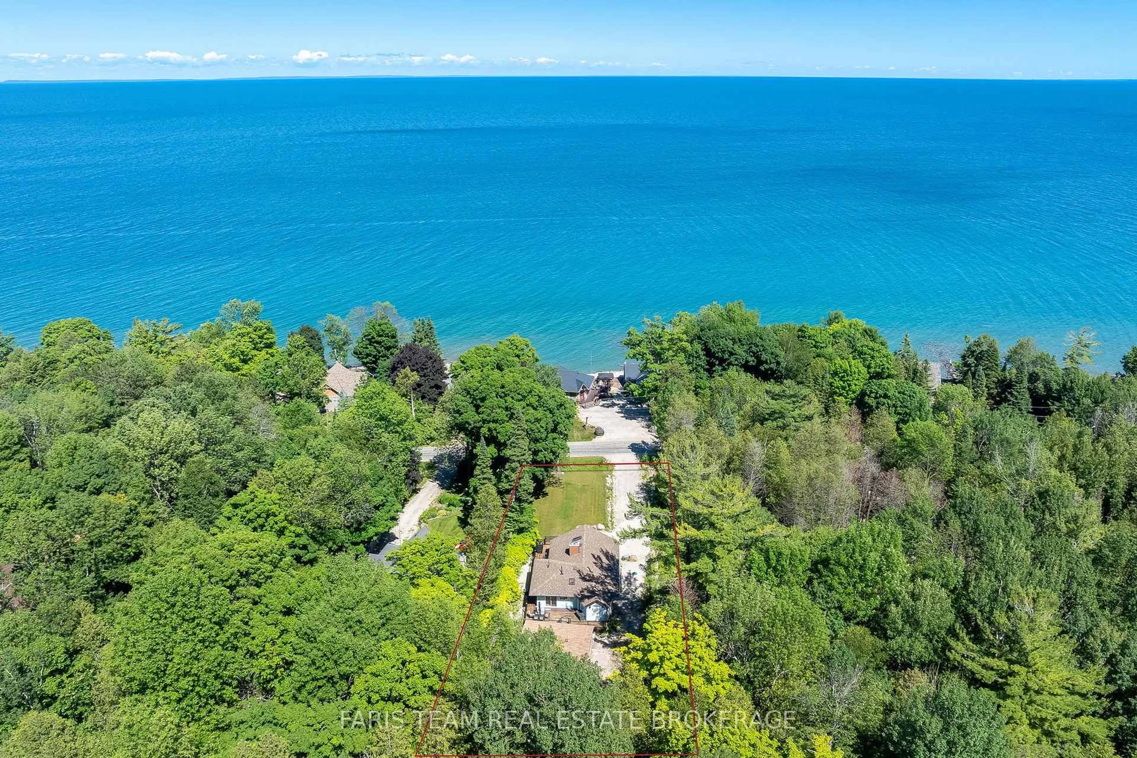 A pic from outside/outdoor area/front of a property/back of a property/a pic from drone, water/lake/river/ocean view for 328 Cedar Ave, Meaford Ontario N4L 1W5