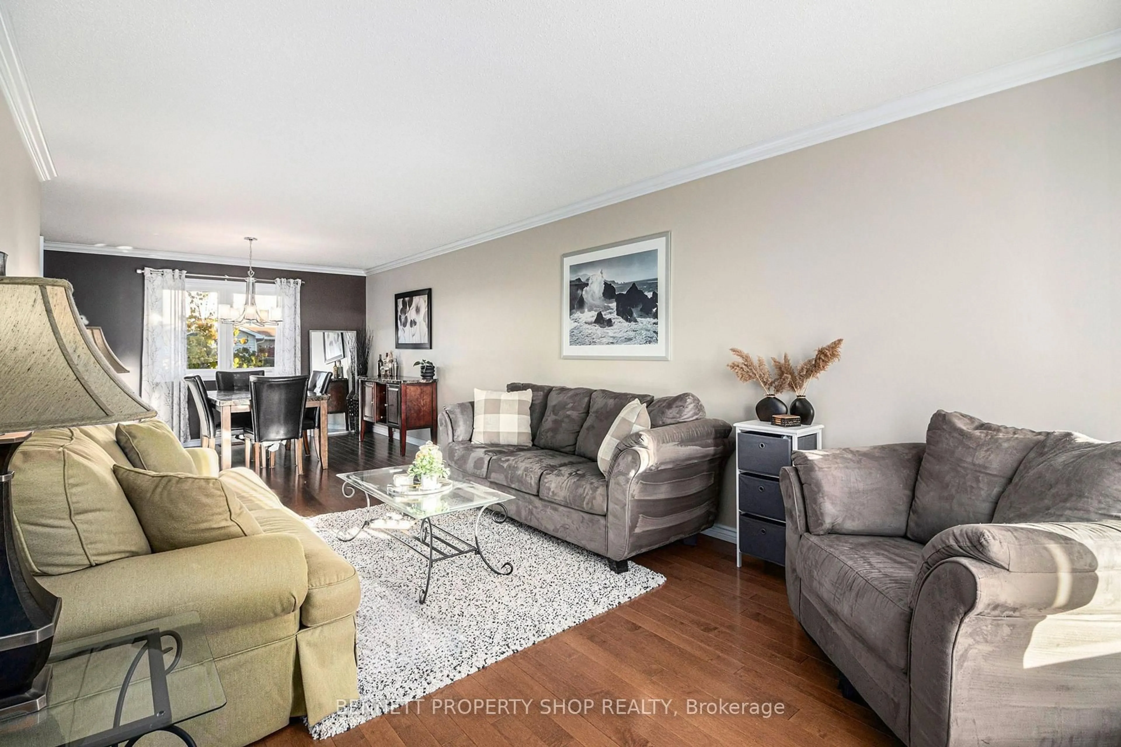 Living room with furniture, unknown for 1865 Leclair Cres, Ottawa Ontario K1E 3S2