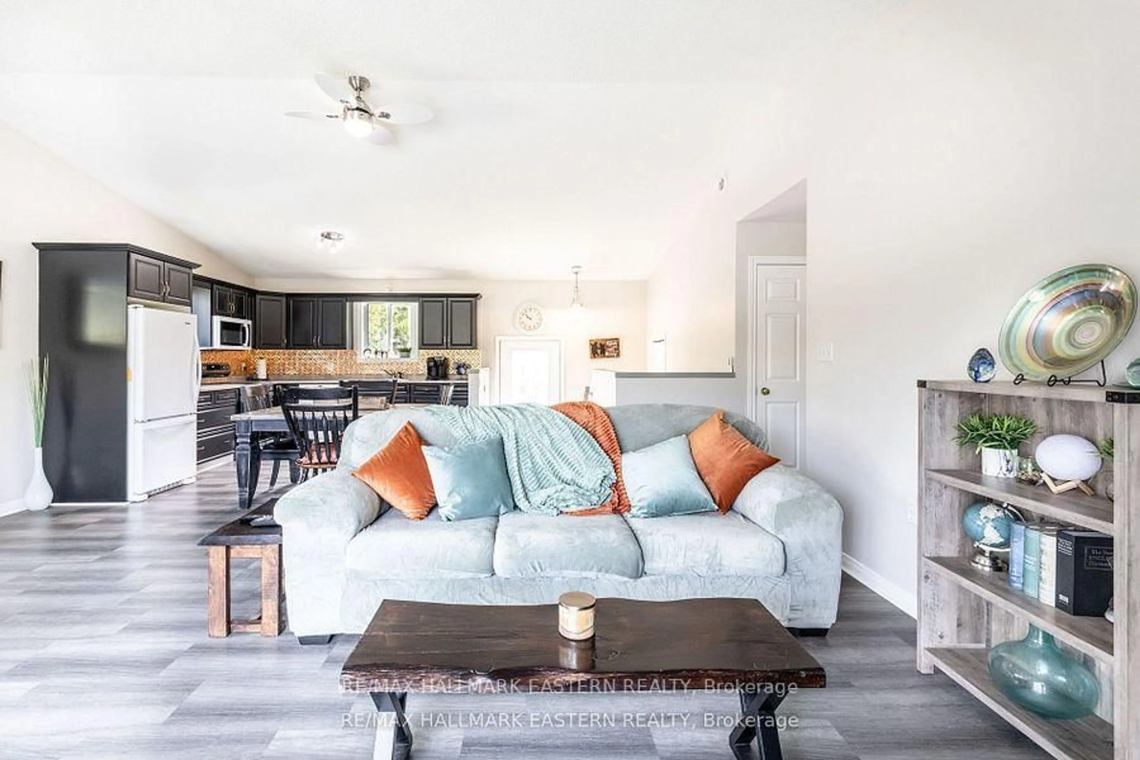 Living room with furniture, unknown for 4075 County Road 44, Havelock-Belmont-Methuen Ontario K0L 1Z0