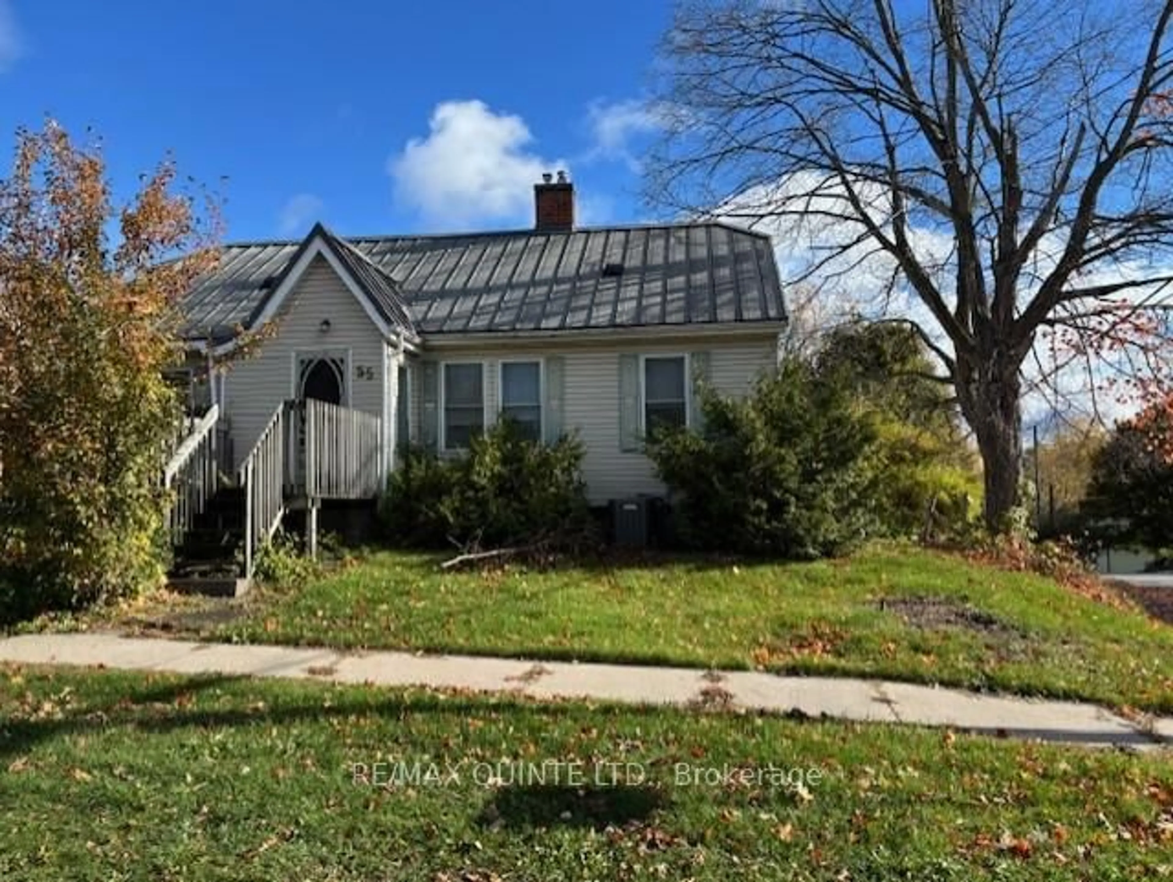 Home with vinyl exterior material, street for 55 Nelson St, Madoc Ontario K0K 2K0