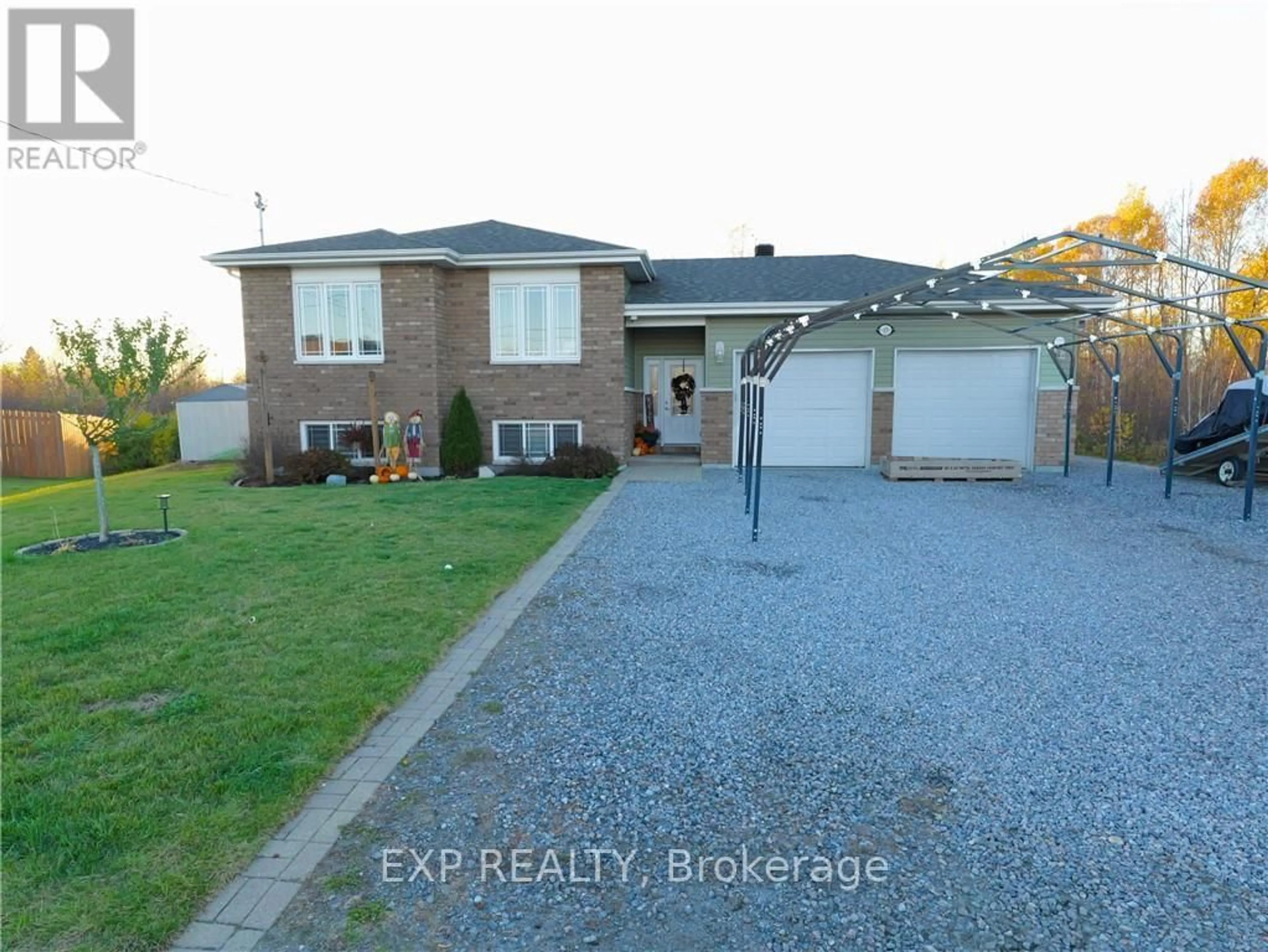A pic from outside/outdoor area/front of a property/back of a property/a pic from drone, street for 17 Balsam Crt, West Nipissing Ontario P2B 0B7