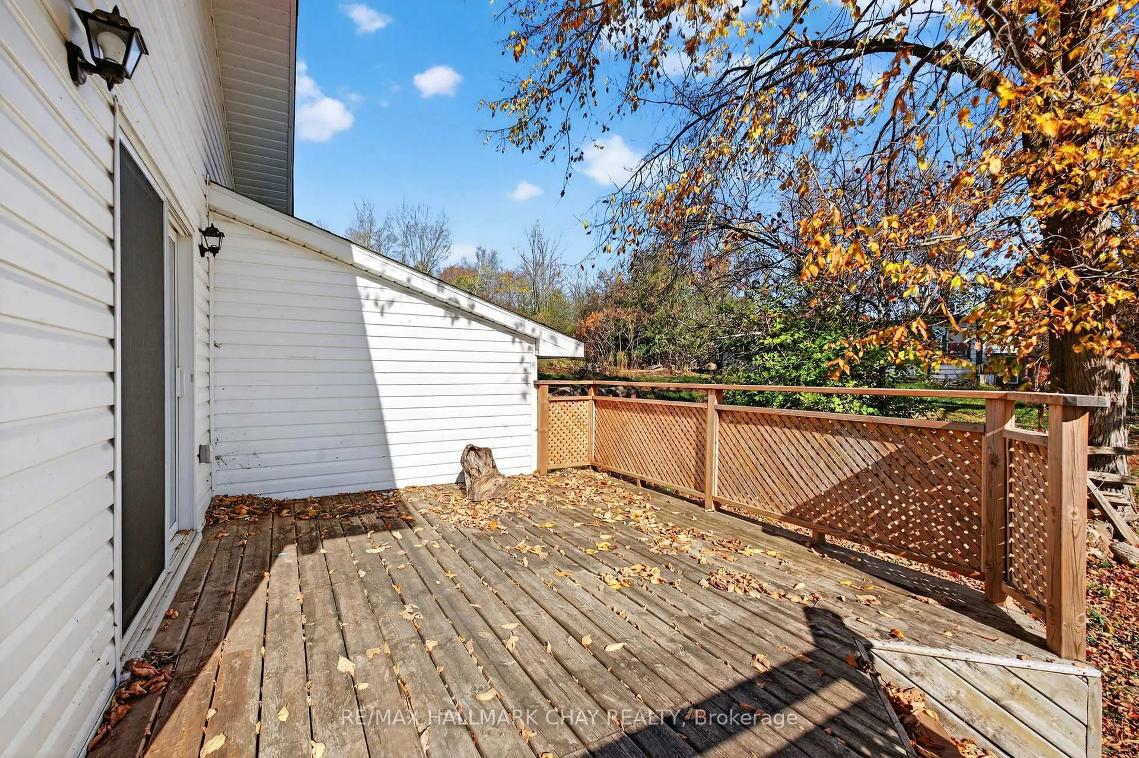 Patio, water/lake/river/ocean view for 4884 Bedford Rd, Sydenham Ontario K0H 2T0