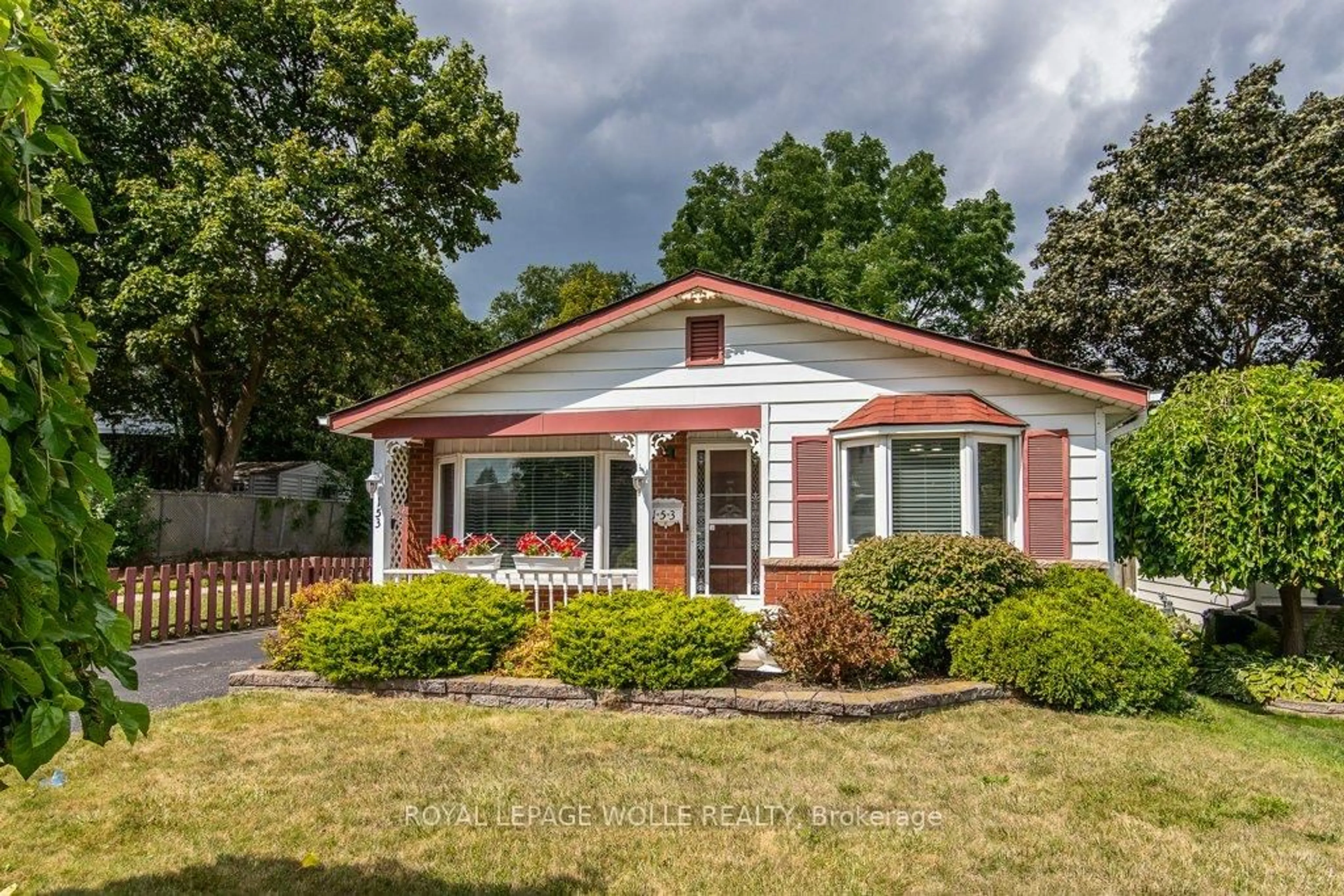 Home with vinyl exterior material, street for 153 Pinedale Dr, Kitchener Ontario N2E 1K2