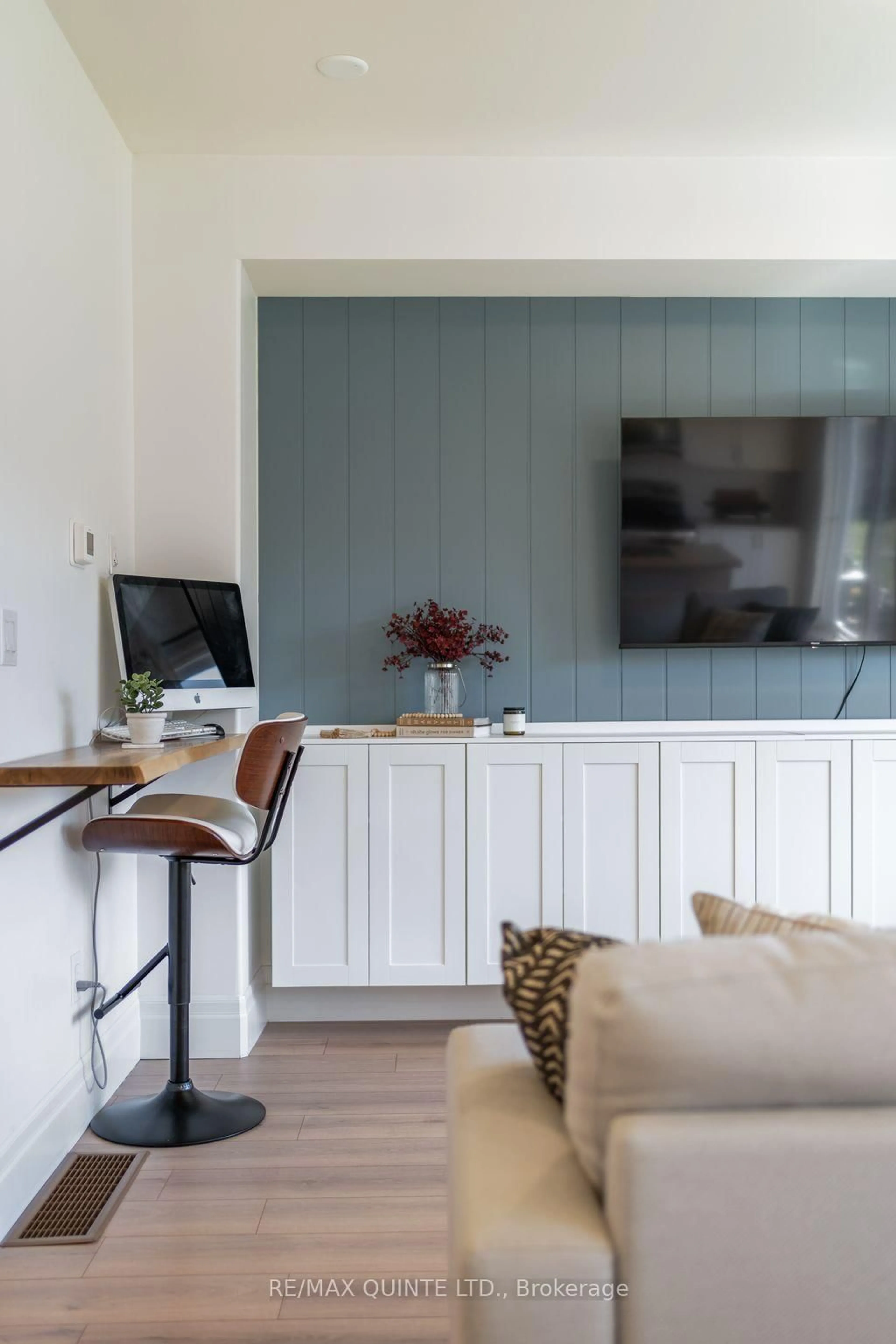 Unknown for 36 Campbell Cres, Prince Edward County Ontario K0K 2T0