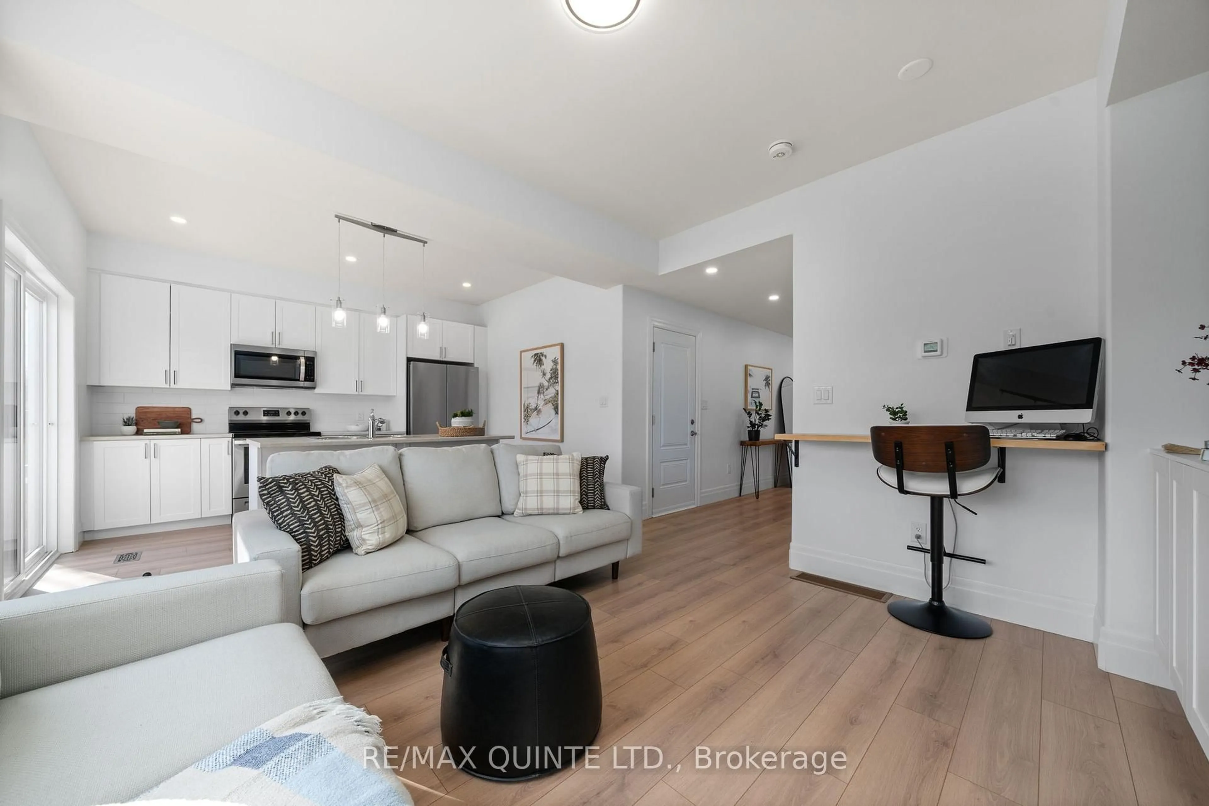 Unknown for 36 Campbell Cres, Prince Edward County Ontario K0K 2T0