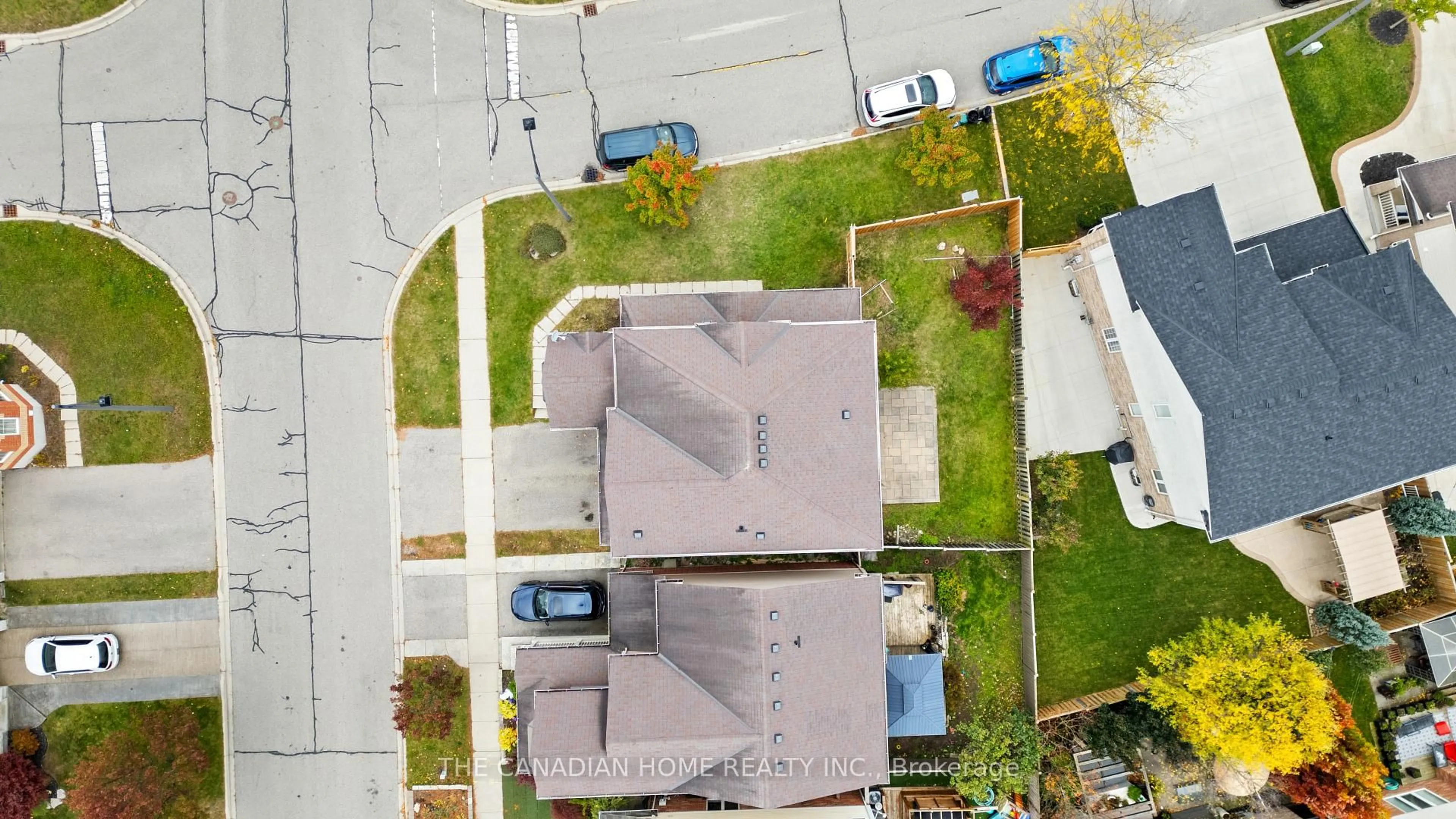 A pic from outside/outdoor area/front of a property/back of a property/a pic from drone, street for 107 Callaway Dr Dr, Cambridge Ontario N3C 0B2