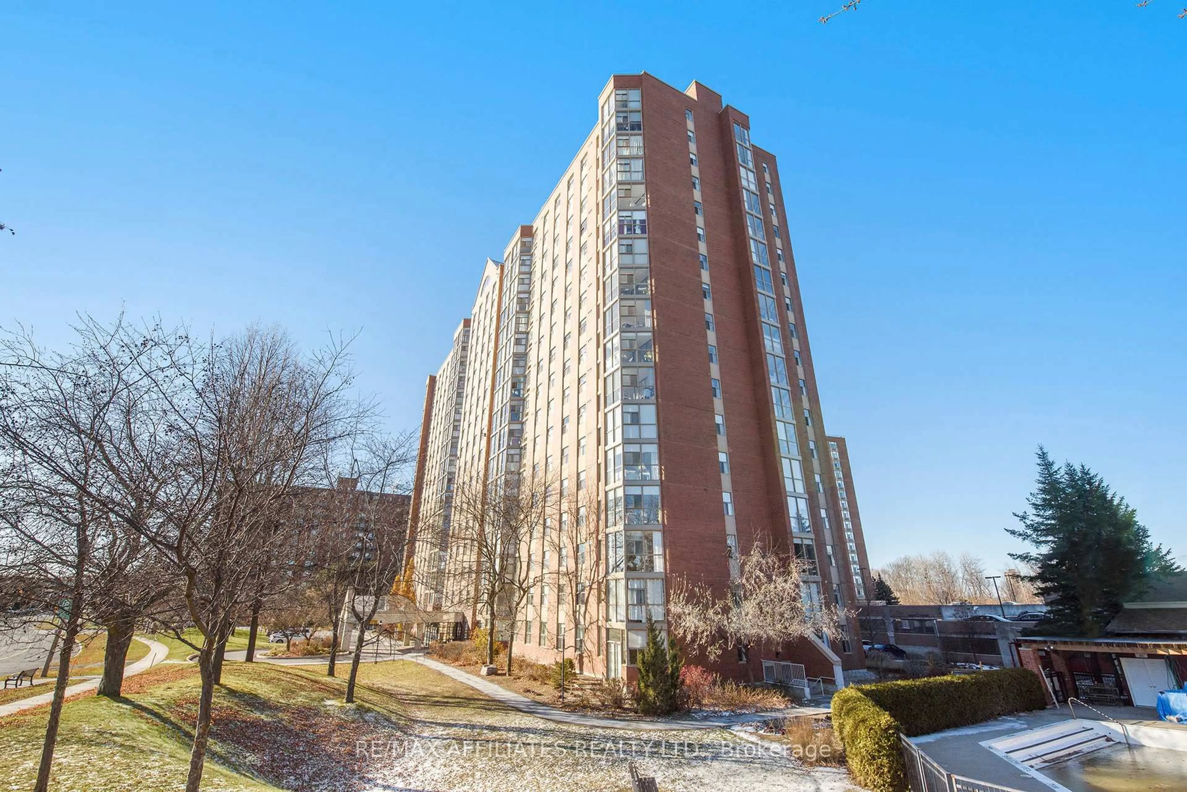 Unknown for 2760 Carousel Cres #407, Ottawa Ontario K1T 2N4