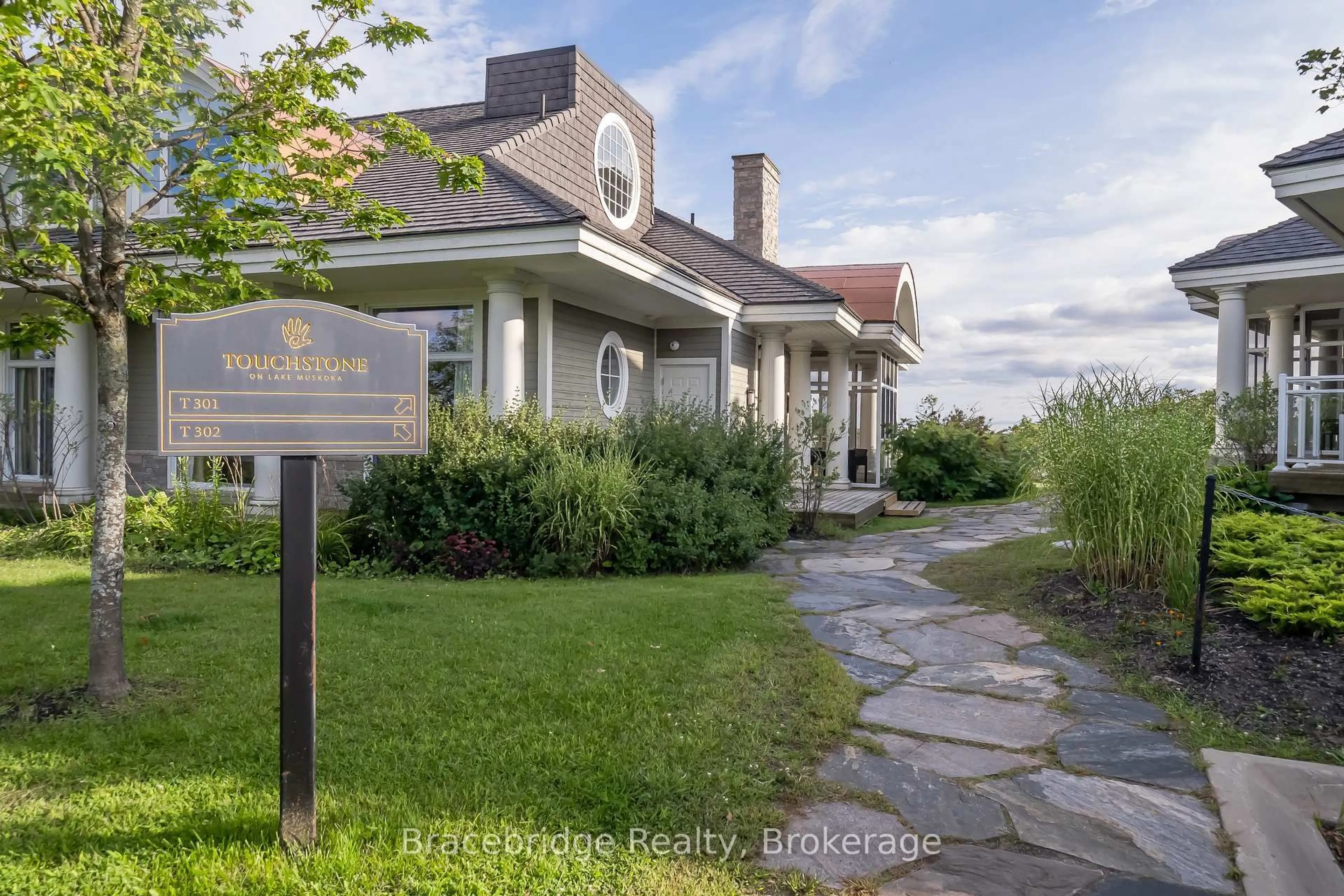 Unknown for 1869 Muskoka Rd 118 W Highway, Muskoka Lakes Ontario P1L 1W9