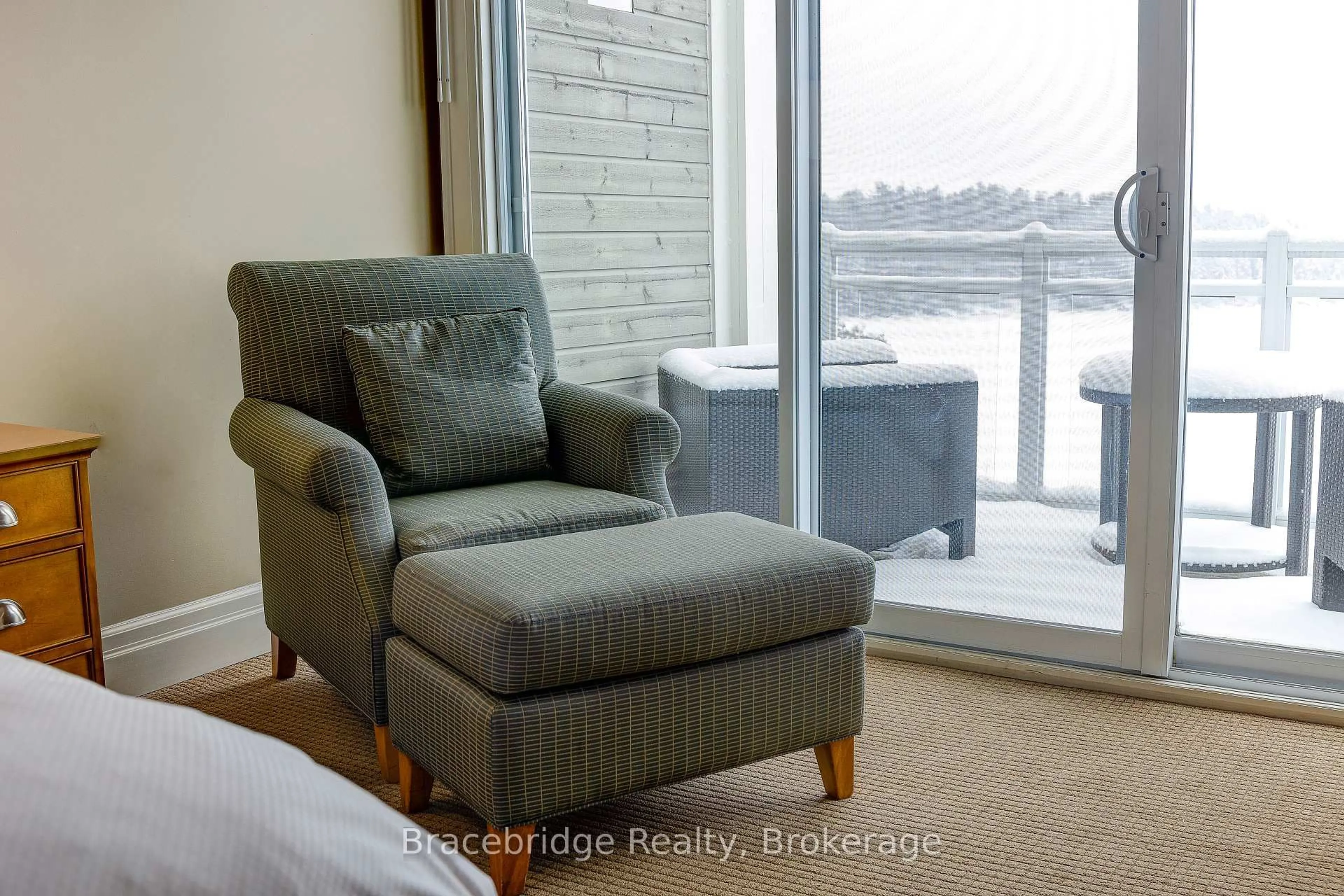 A pic of a room for 1869 Muskoka Rd 118 W Highway, Muskoka Lakes Ontario P1L 1W9