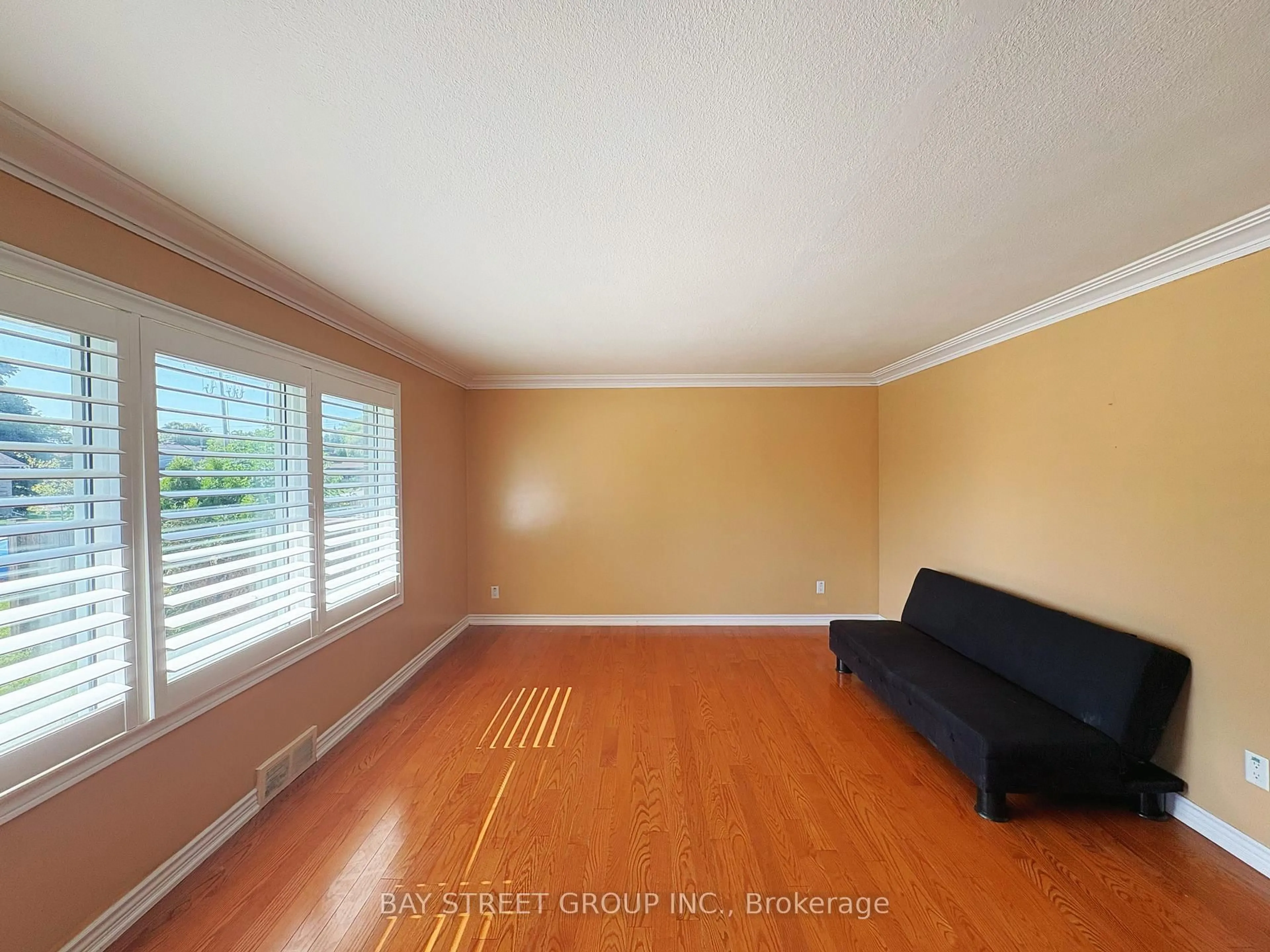 A pic of a room for 58 Broderick Ave, Thorold Ontario L2V 2J1