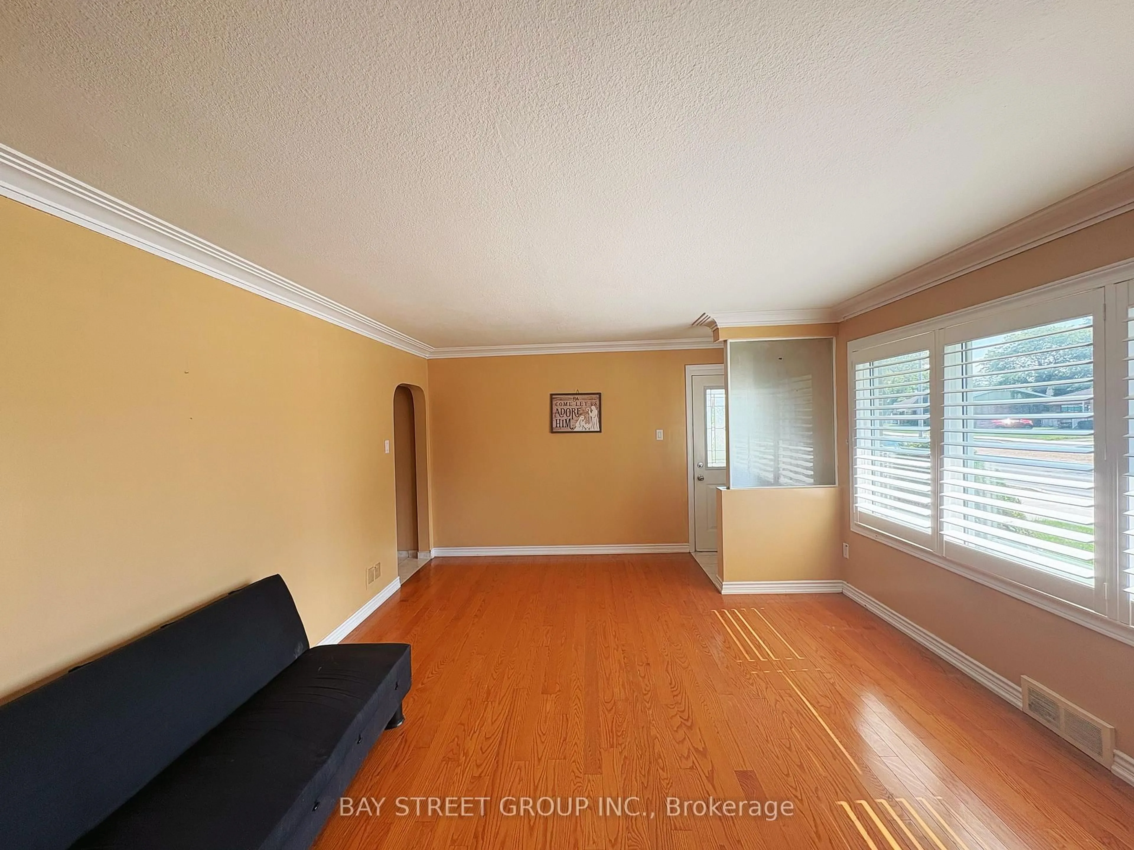 A pic of a room for 58 Broderick Ave, Thorold Ontario L2V 2J1