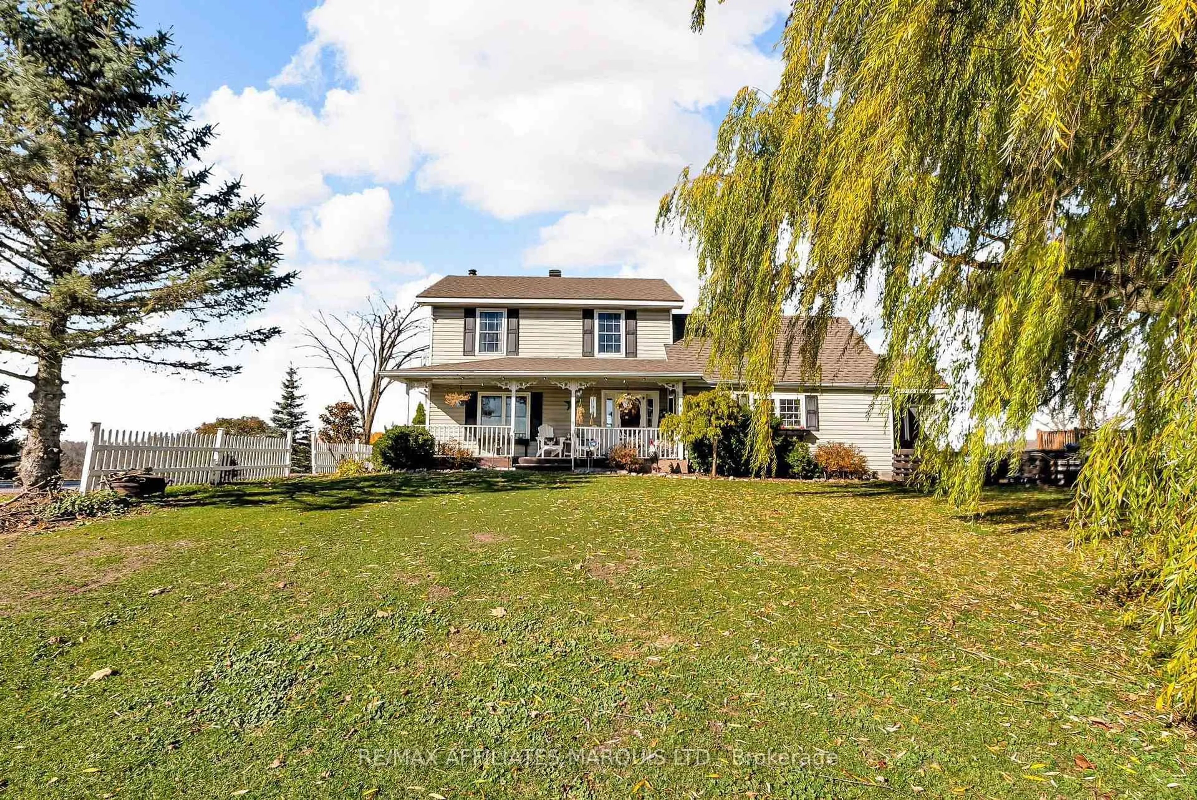 A pic from outside/outdoor area/front of a property/back of a property/a pic from drone, street for 20267 COUNTY ROAD 18 Rd, South Glengarry Ontario K0C 2J0