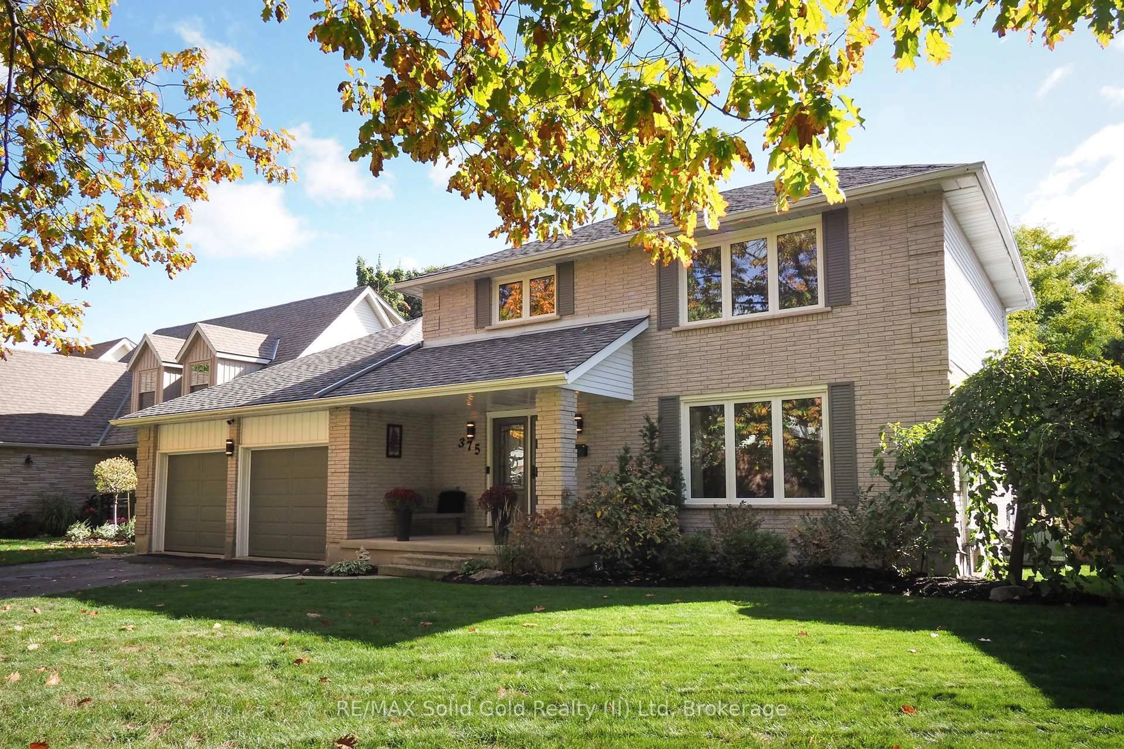 Home with vinyl exterior material, street for 375 Crimson Dr, Waterloo Ontario N2K 2V2