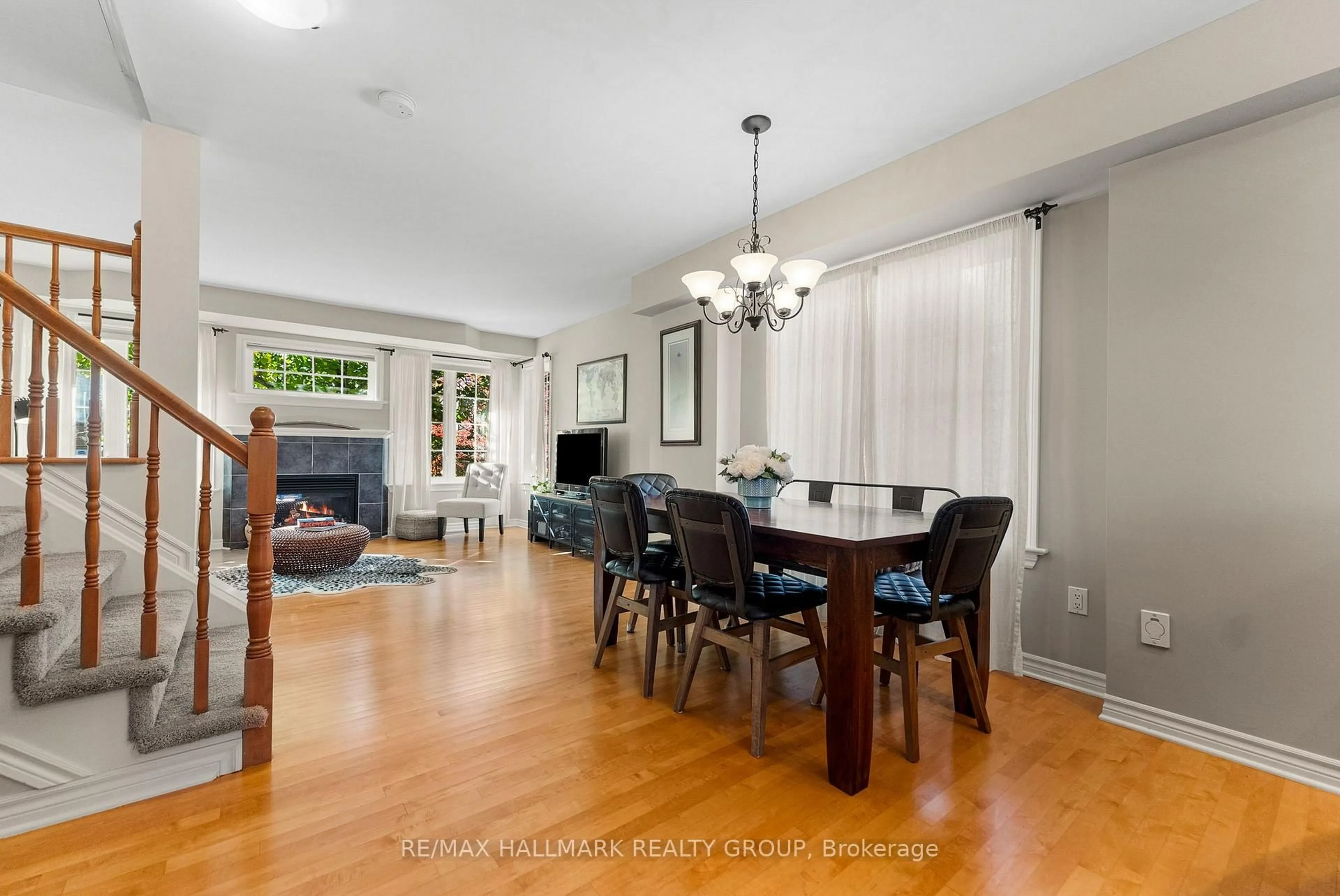 Dining room, unknown for 440 Edgeworth Ave, Ottawa Ontario K2B 5L1