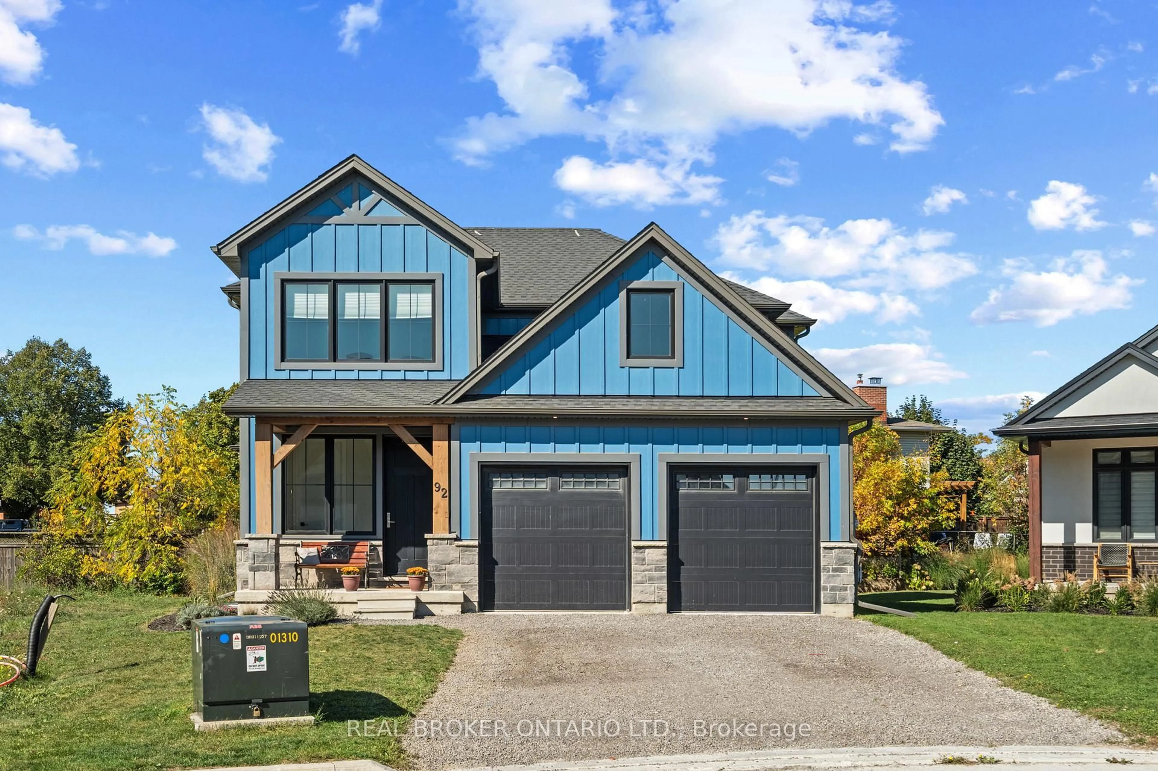 Home with brick exterior material, street for 92 Ivy Cres, Thorold Ontario L2V 0J9