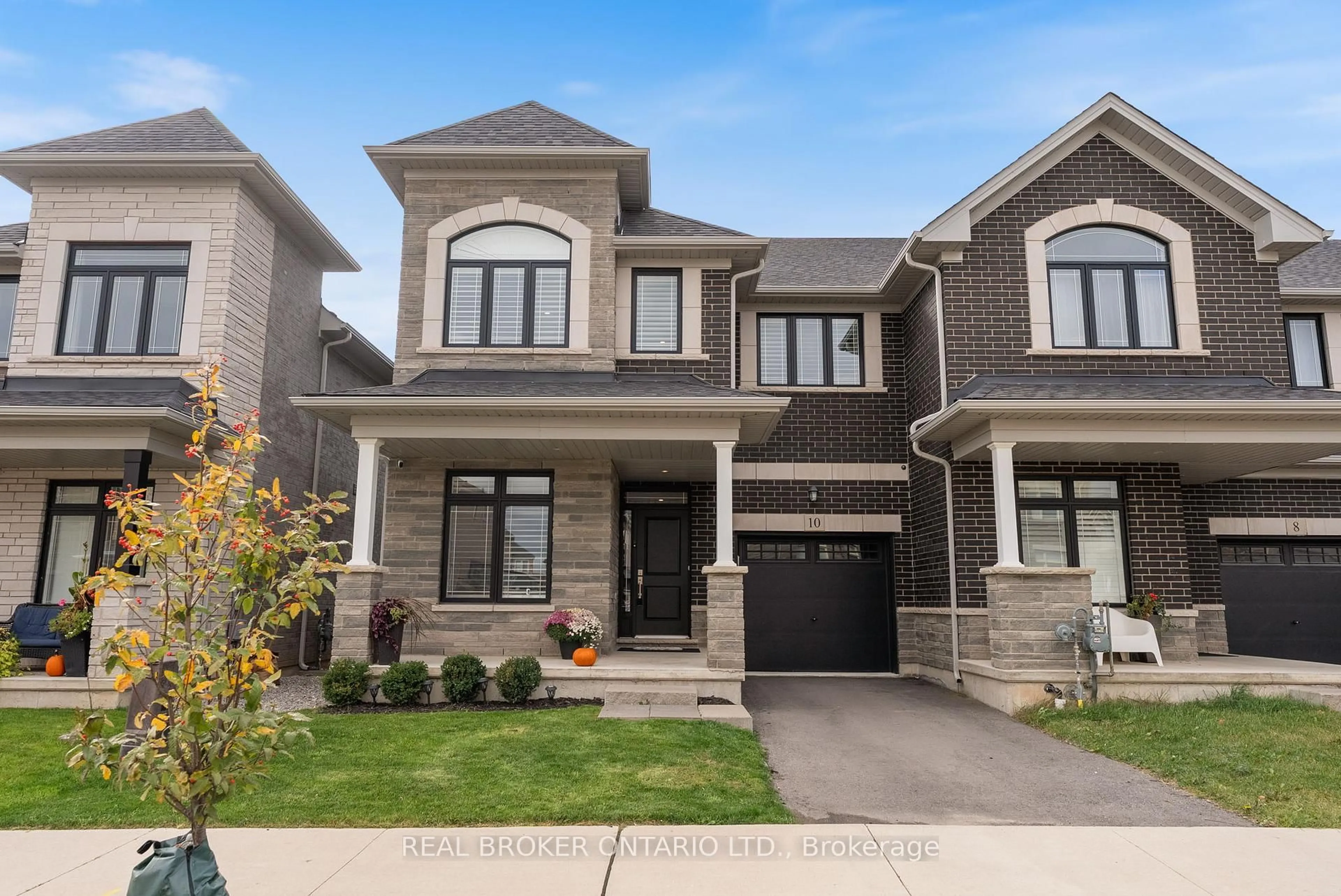 Home with brick exterior material, street for 10 Granite Ridge Tr, Hamilton Ontario L8B 1Y4