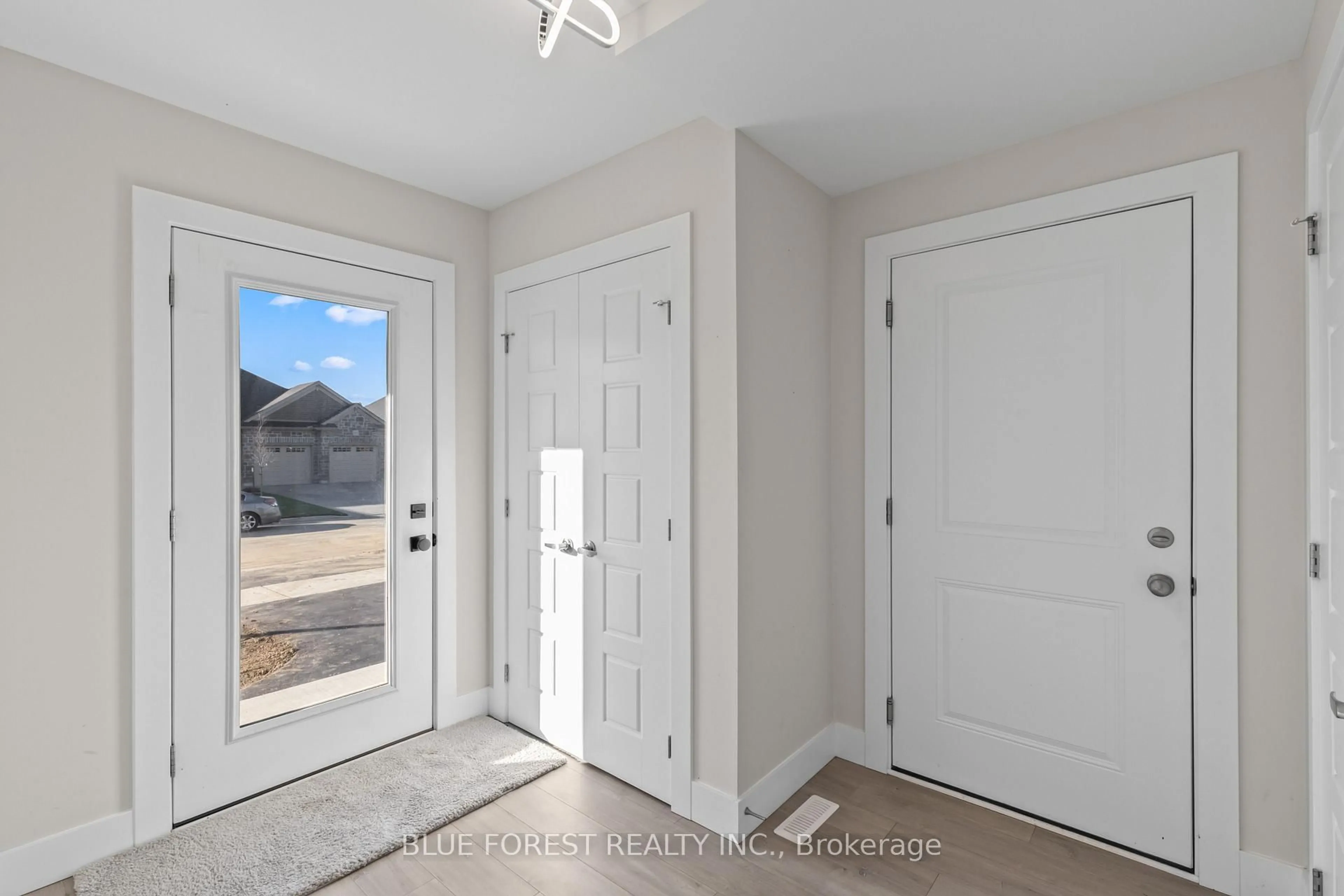 Indoor entryway for 85 Acorn Tr, St. Thomas Ontario N5R 0L8