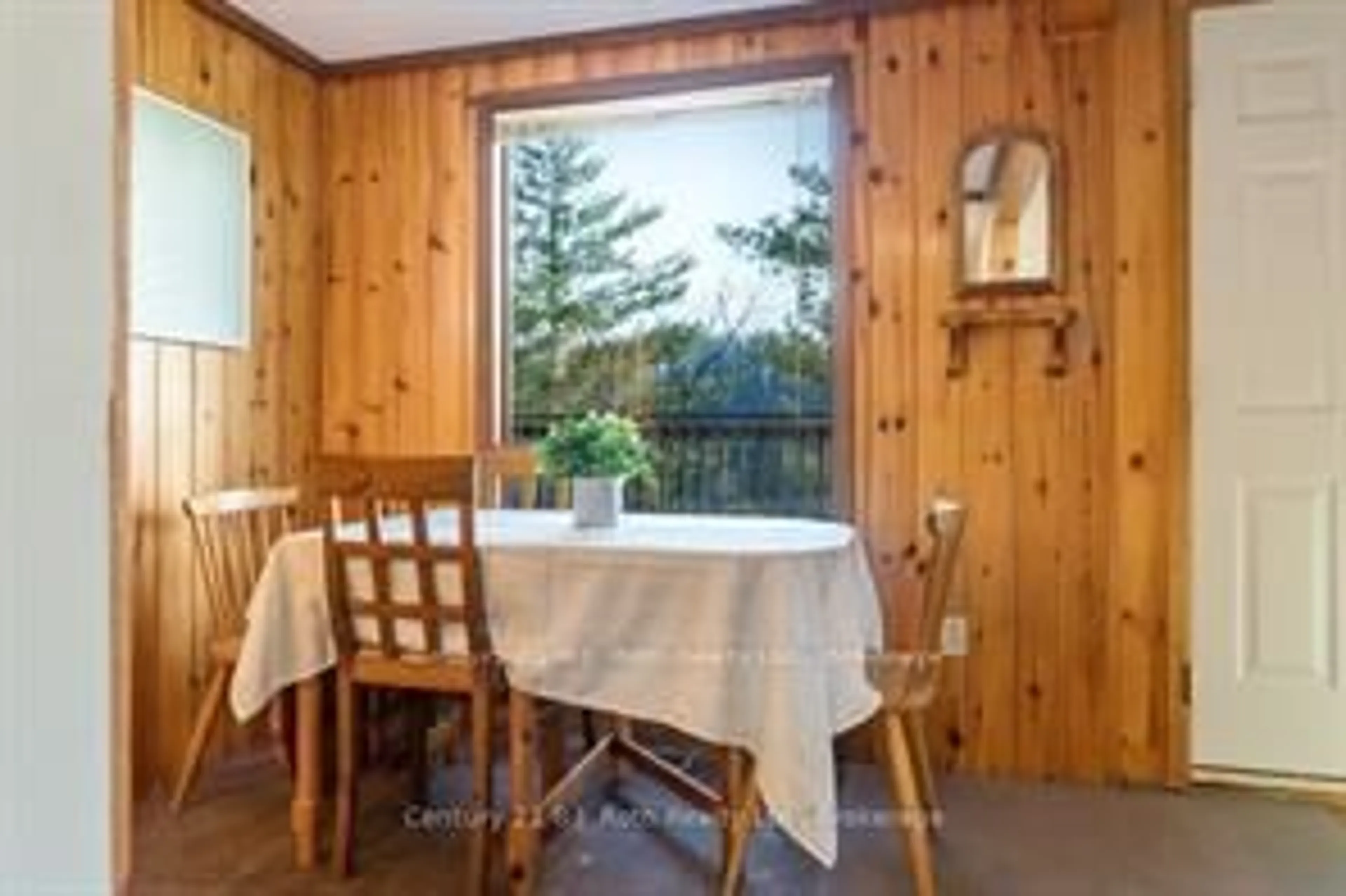 Dining room, unknown for 1033 Bayview Point Rd, Lake of Bays Ontario P0A 1H0