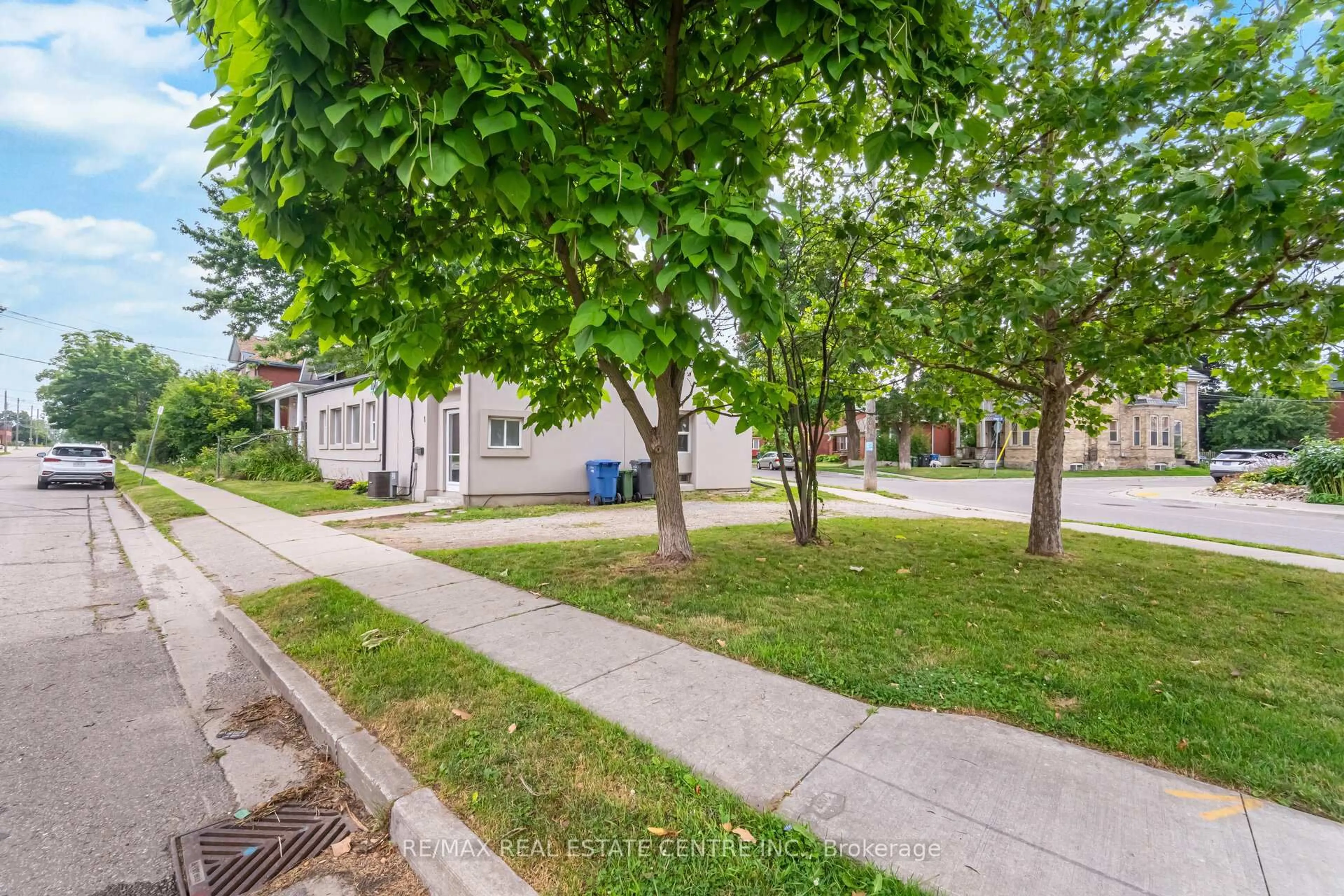 Patio, street for 1 Ontario St, Guelph Ontario N1E 3A9