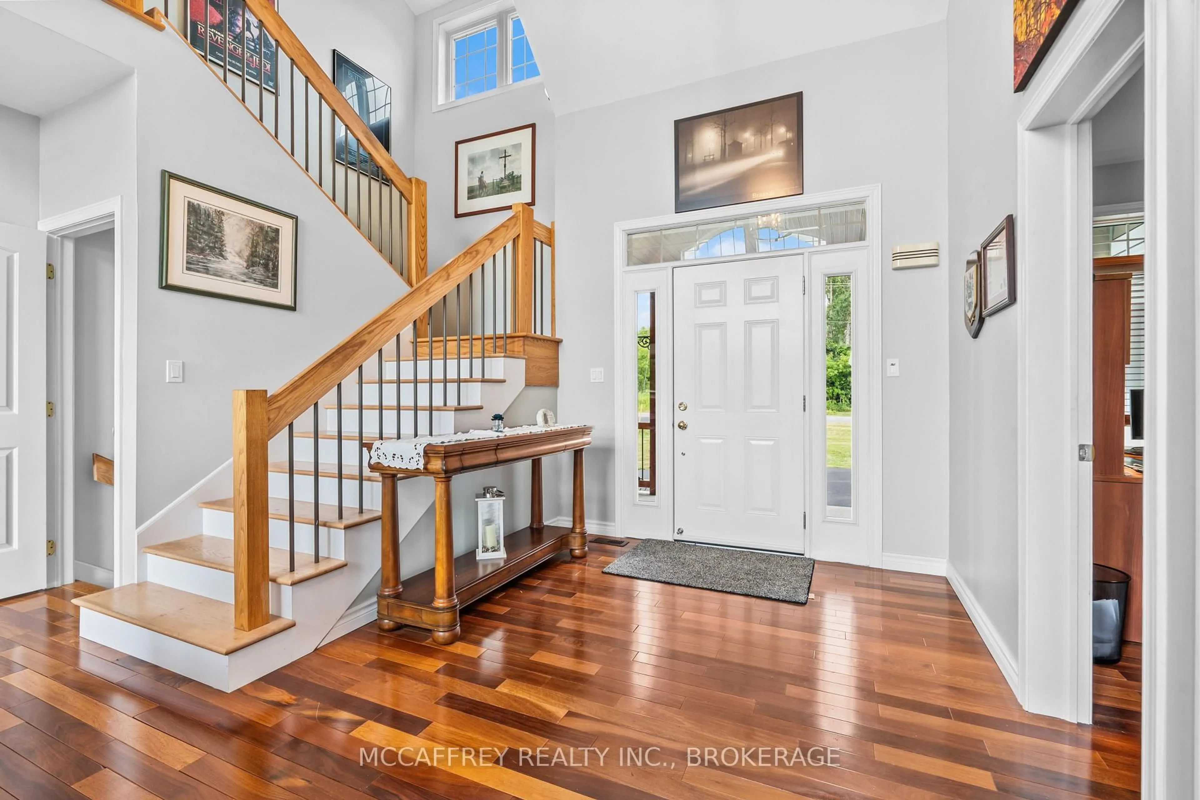Indoor entryway for 6019 County Road 9, Napanee Ontario K7R 3K8
