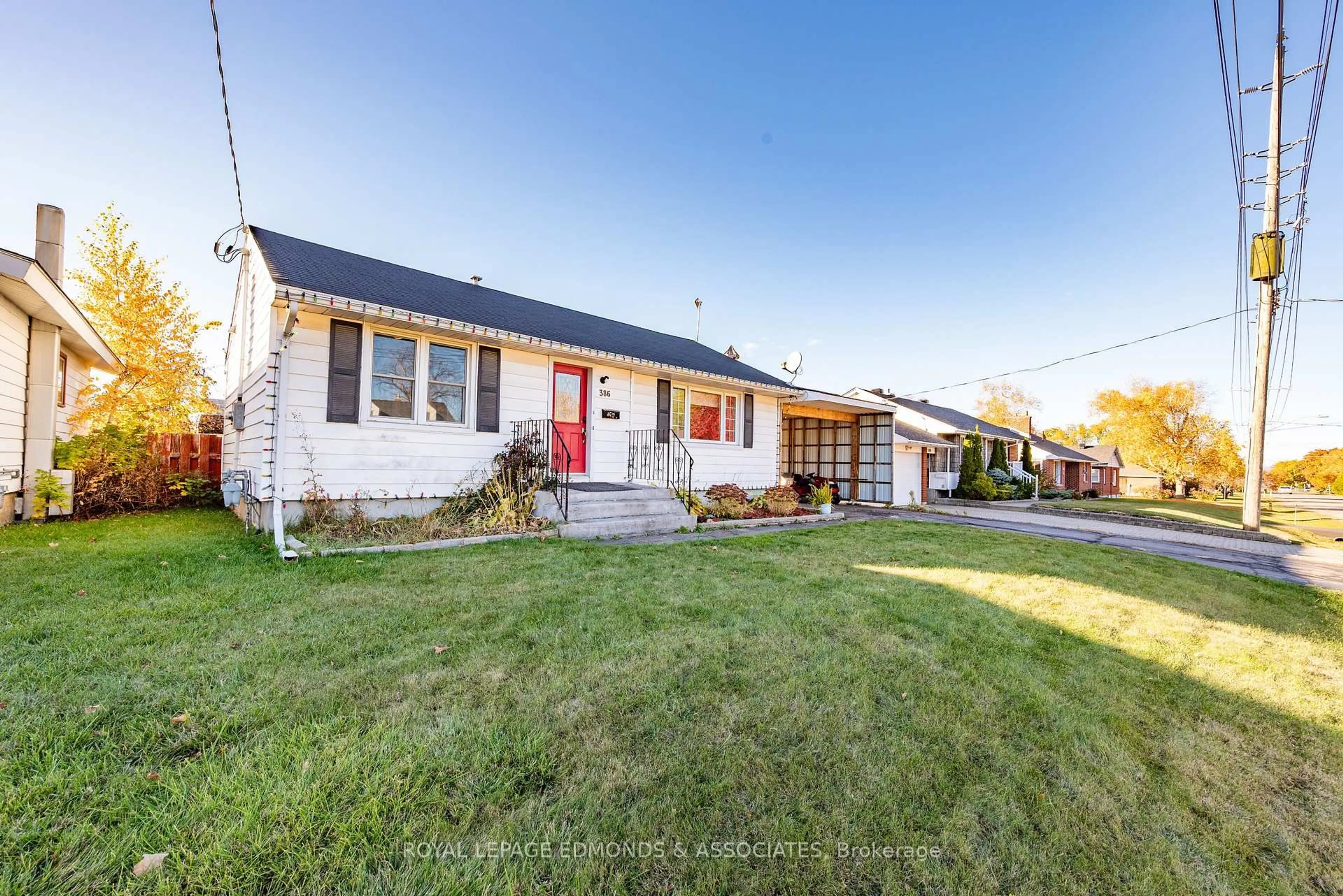 Unknown for 386 Fraser St, Pembroke Ontario K8A 1Y6