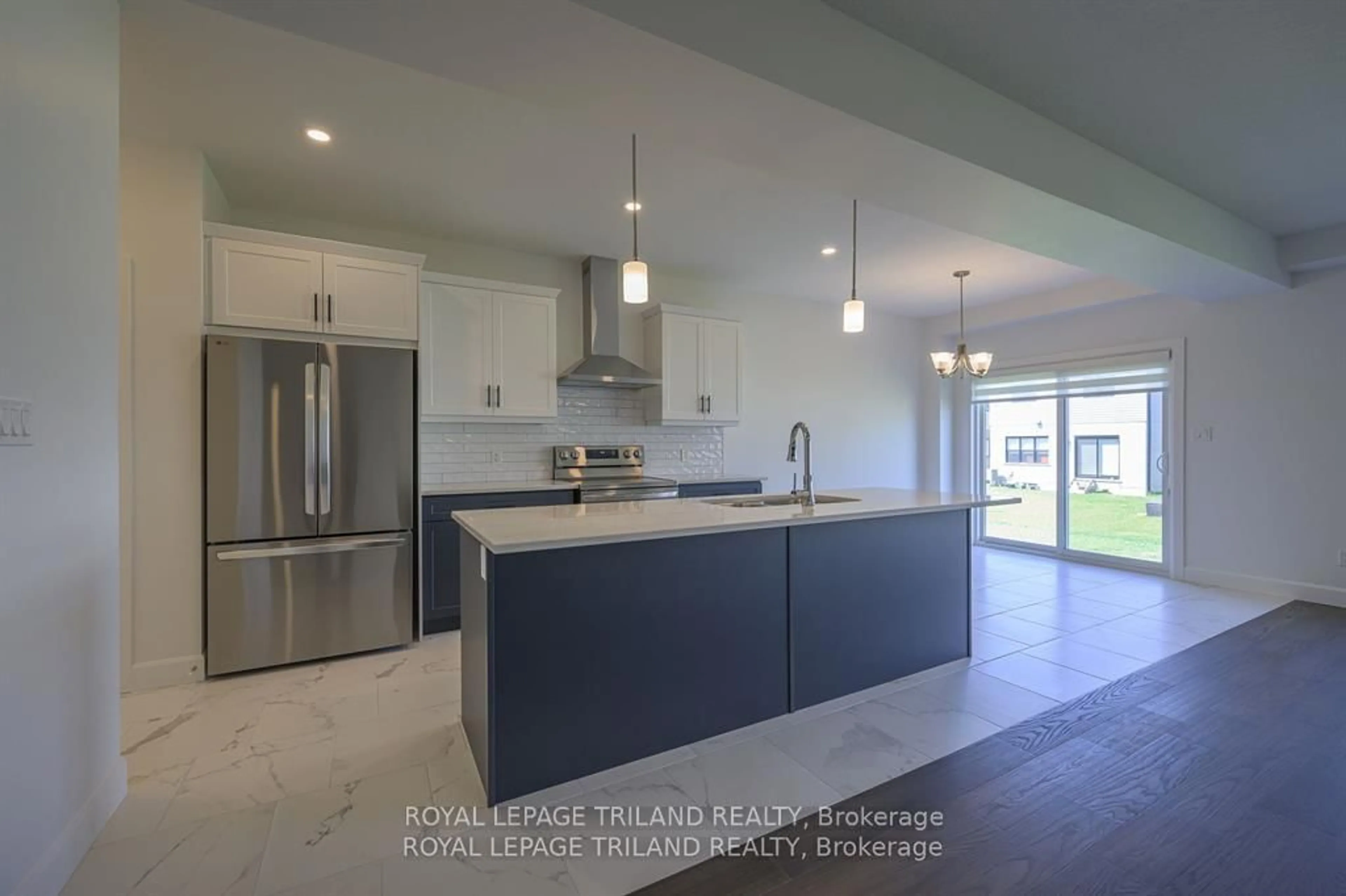Open concept kitchen, ceramic/tile floor for 3837 AUCKLAND Ave, London South Ontario N6L 0J2