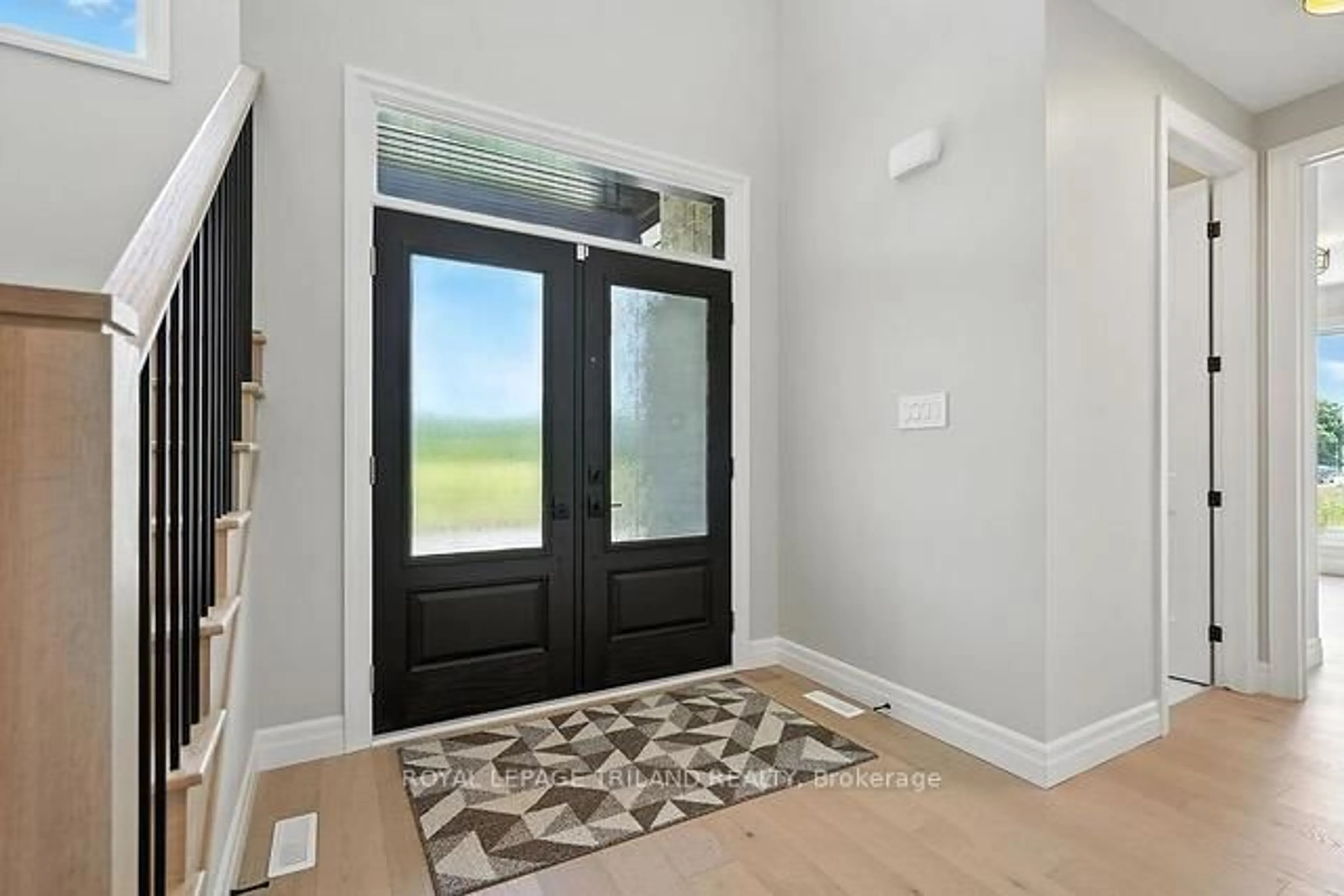 Indoor entryway for 4203 LIBERTY Crossing, London South Ontario N6P 0L1