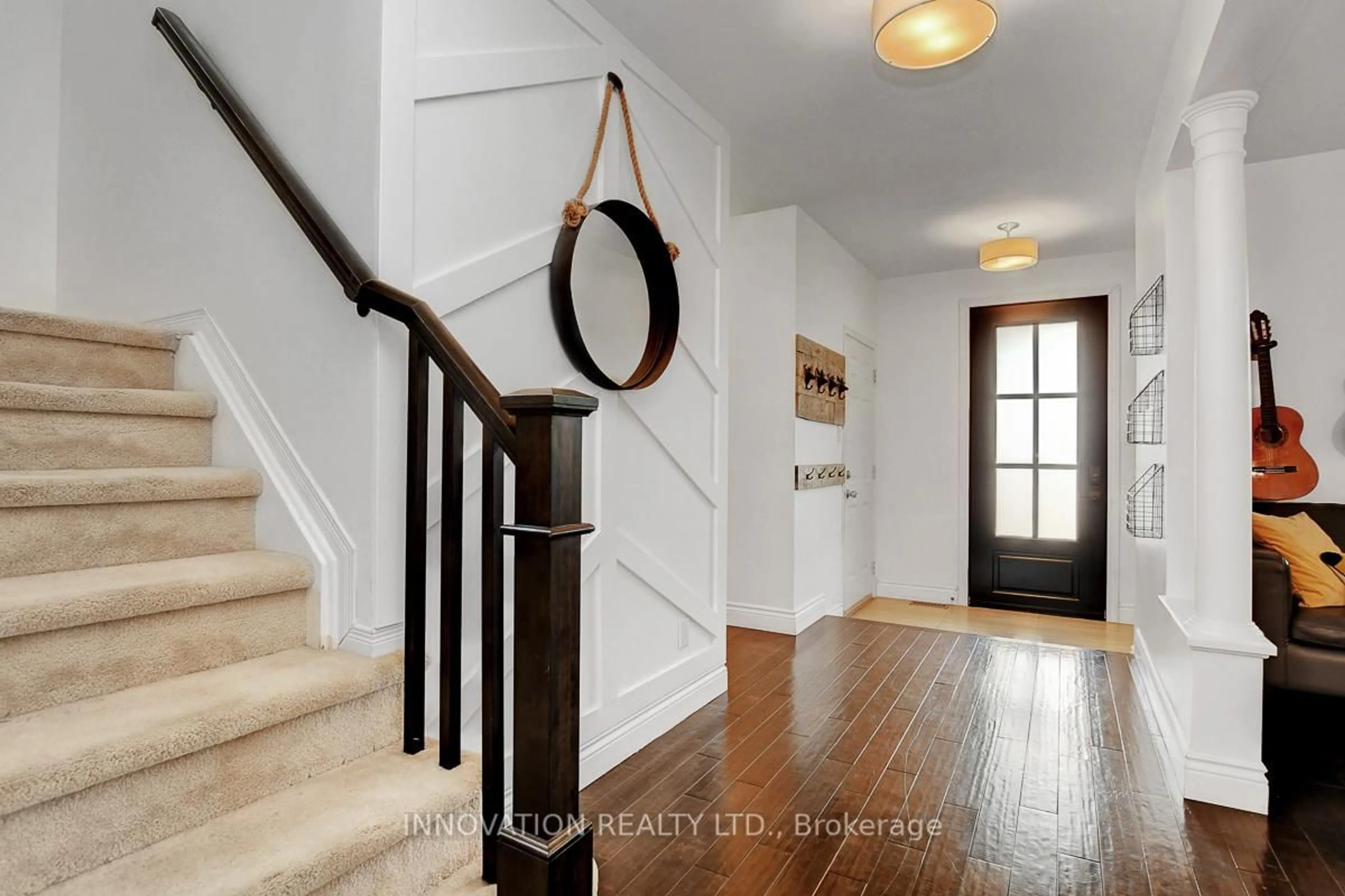 Indoor entryway for 69 Smoketree Cres, Ottawa Ontario K2S 2B9