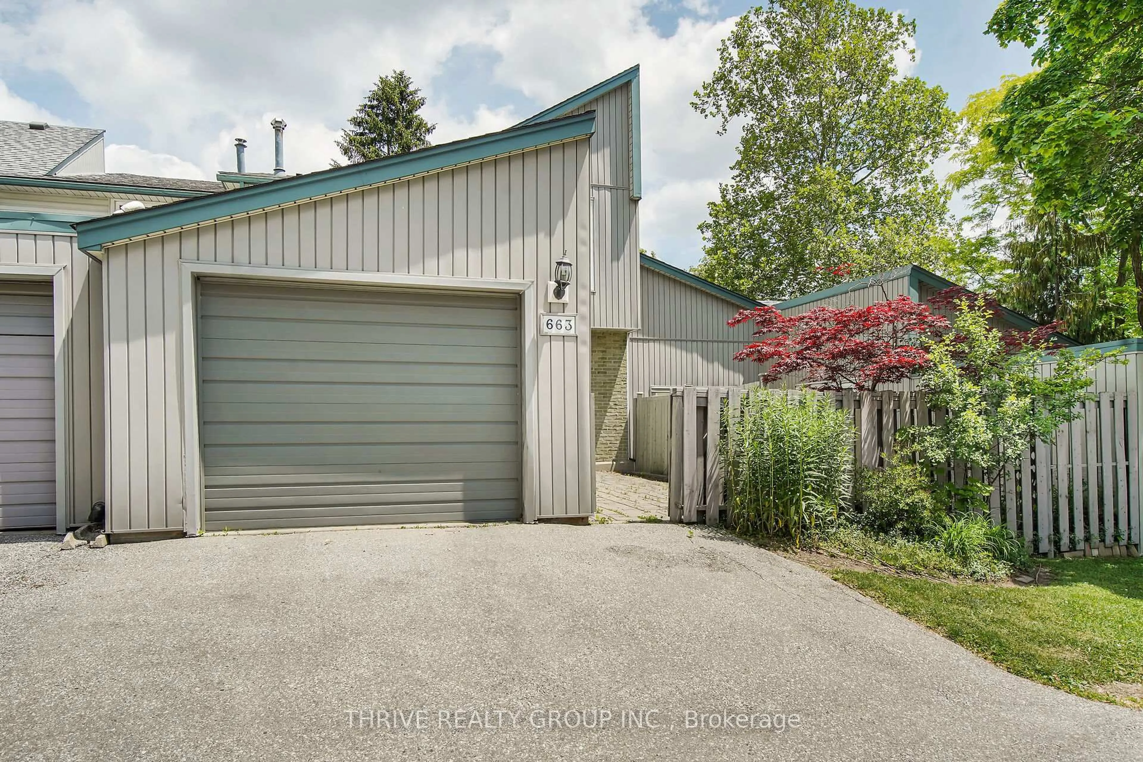 Unknown for 663 Woodcrest Blvd, London South Ontario N6K 1P8