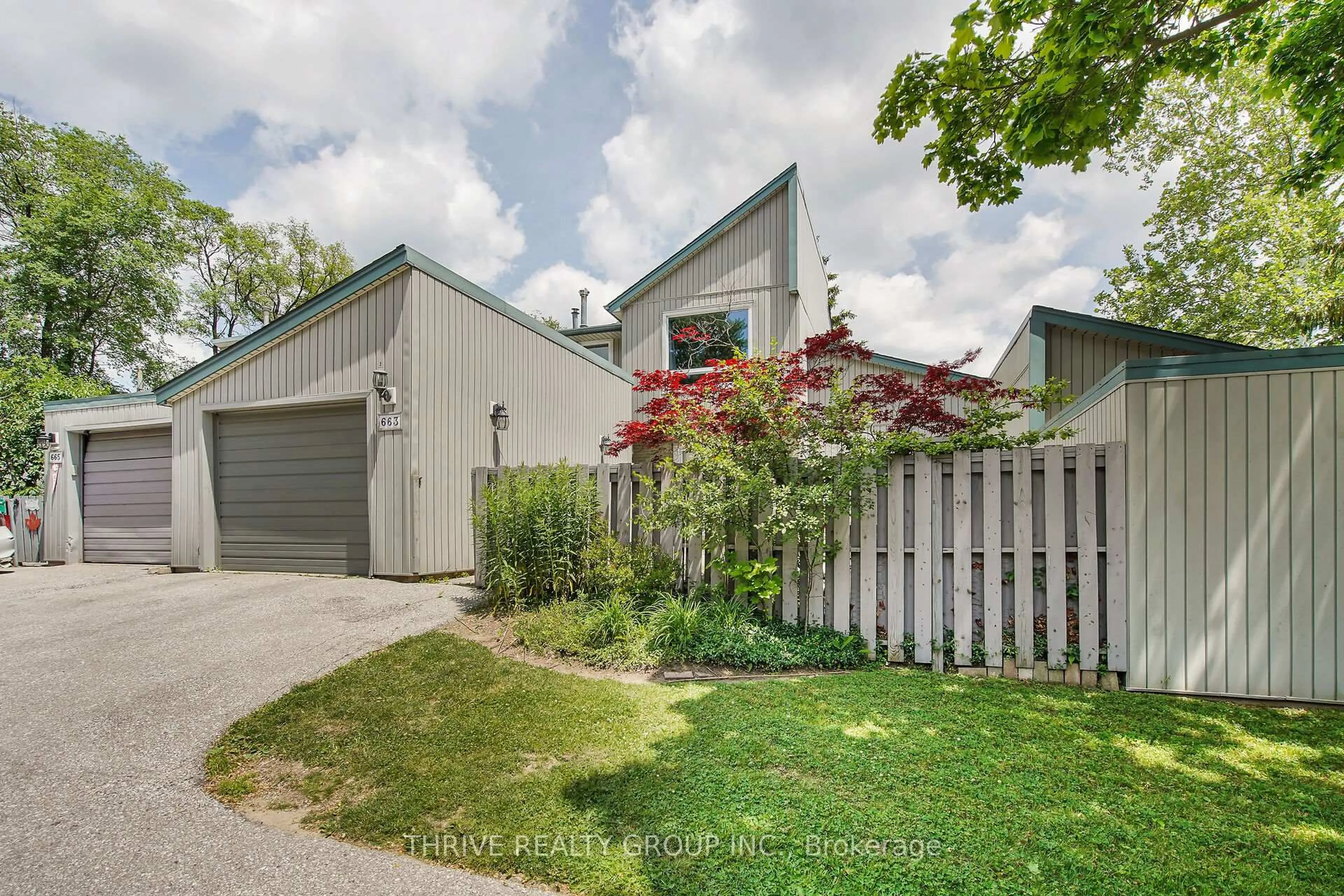 Unknown for 663 Woodcrest Blvd, London South Ontario N6K 1P8