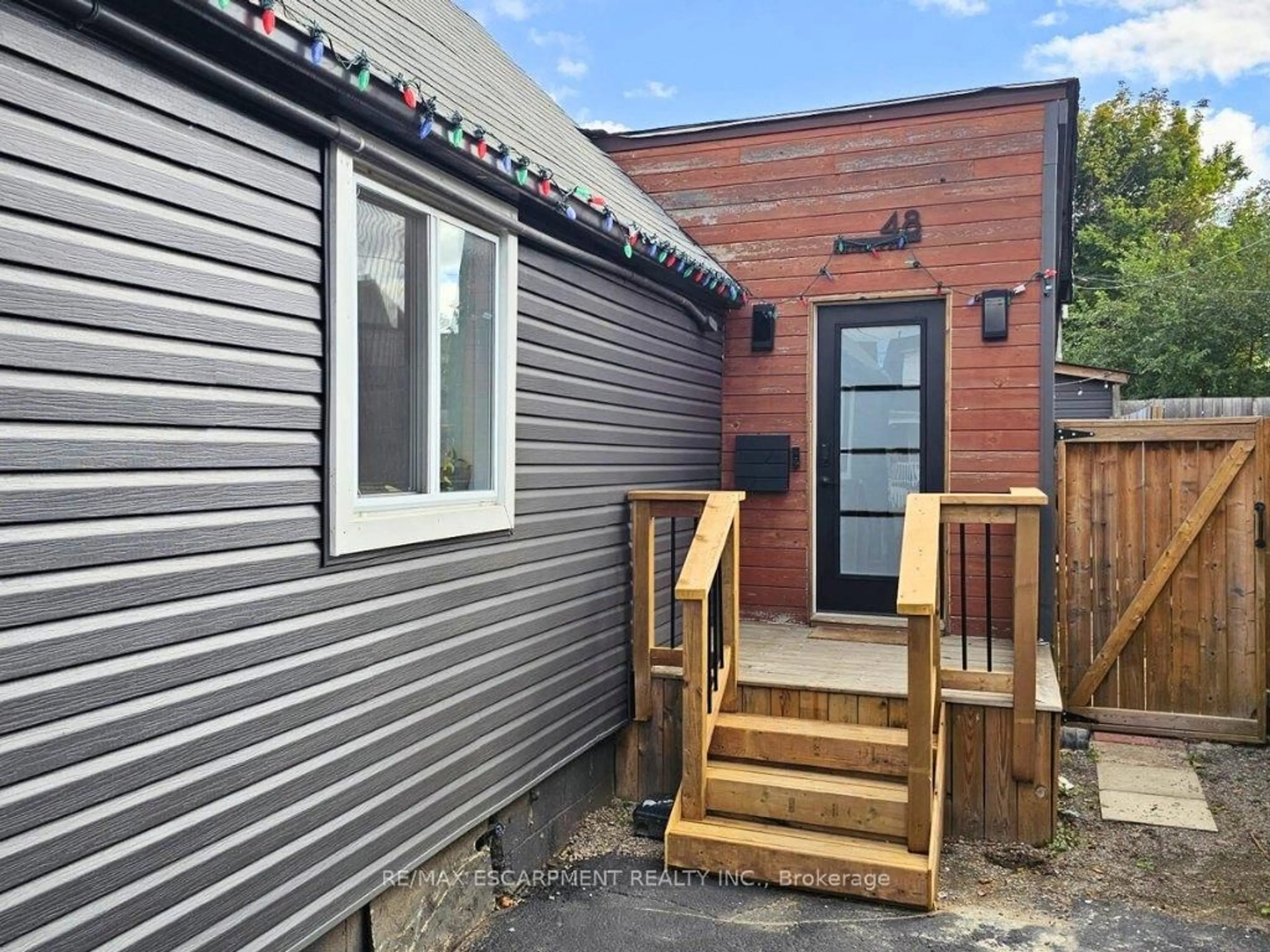 Unknown for 48 Frederick Ave, Hamilton Ontario L8H 4K4