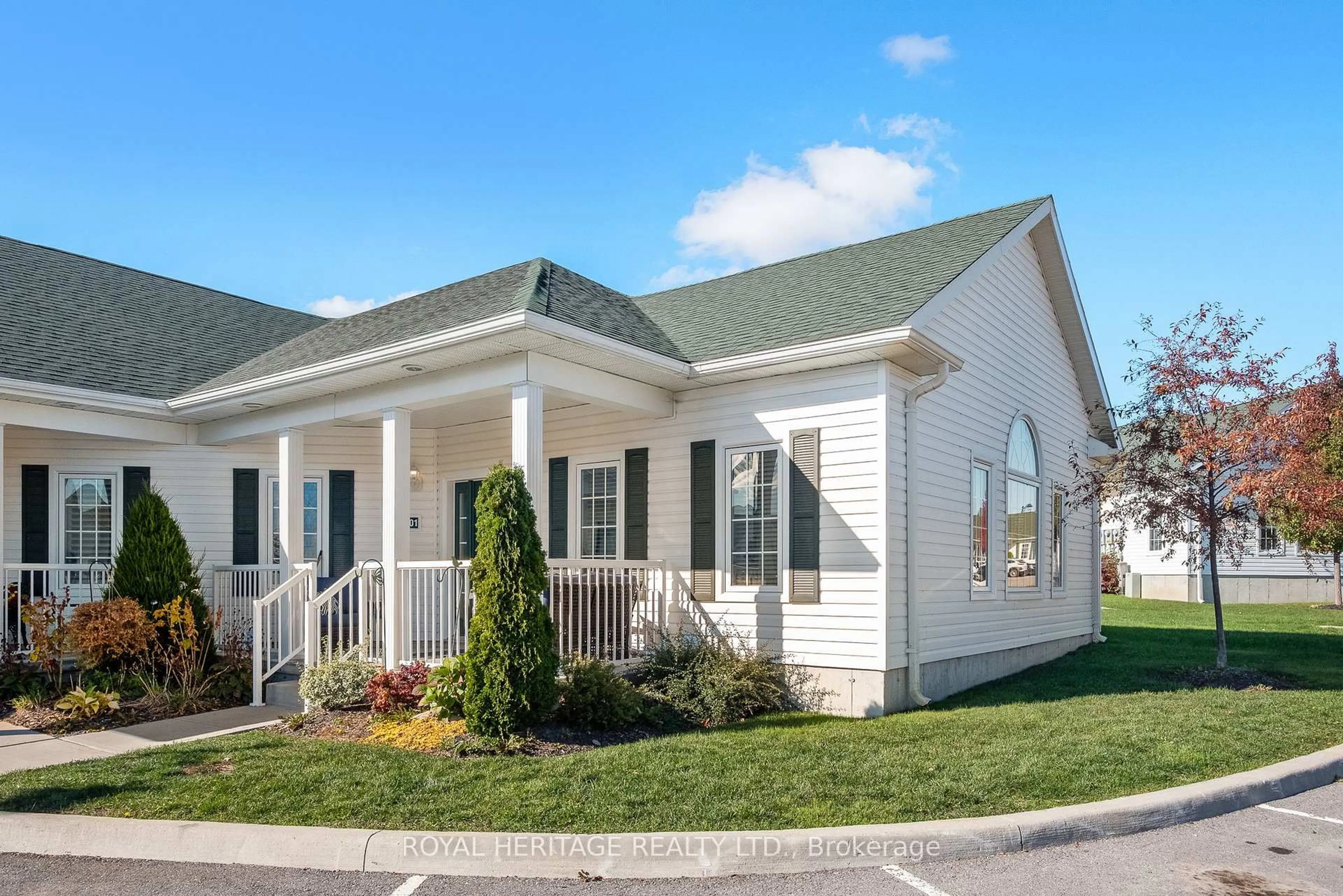 Home with vinyl exterior material, unknown for 300 Croft St #2001, Port Hope Ontario L1A 0E1