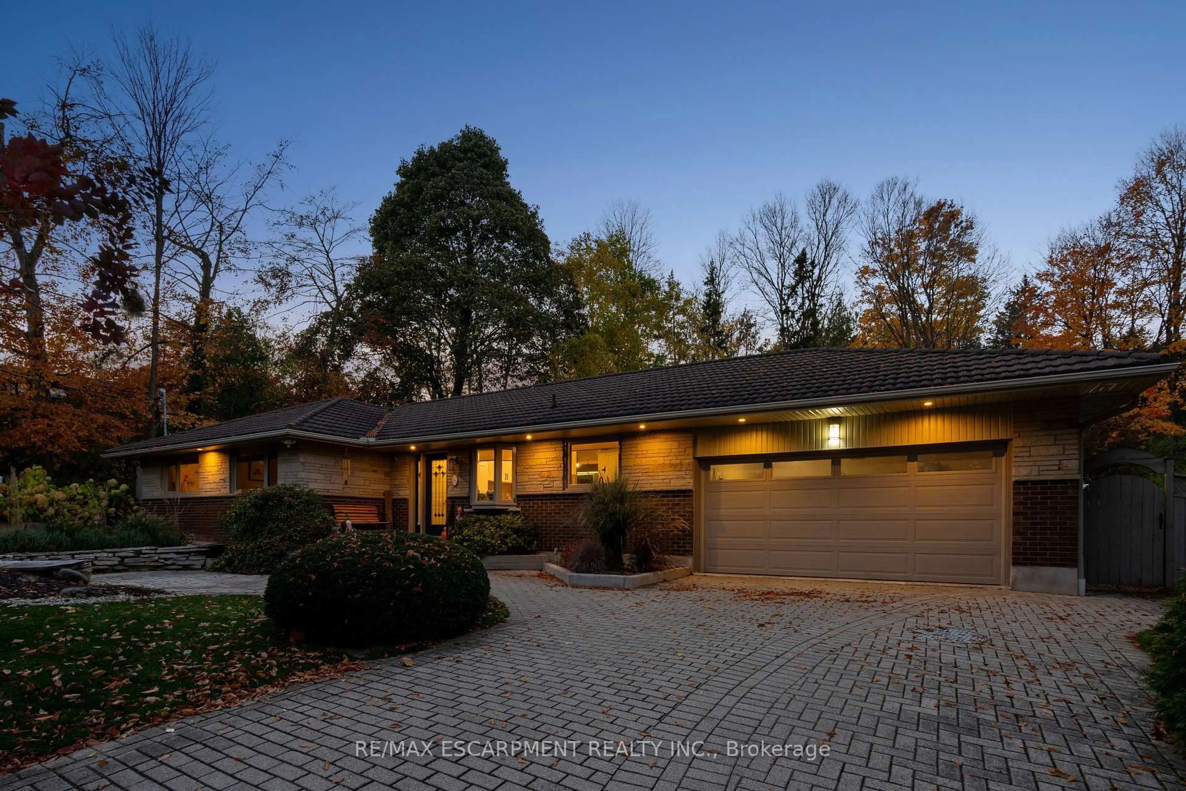 Home with brick exterior material, street for 6 Beech St, Guelph/Eramosa Ontario N1H 6J3