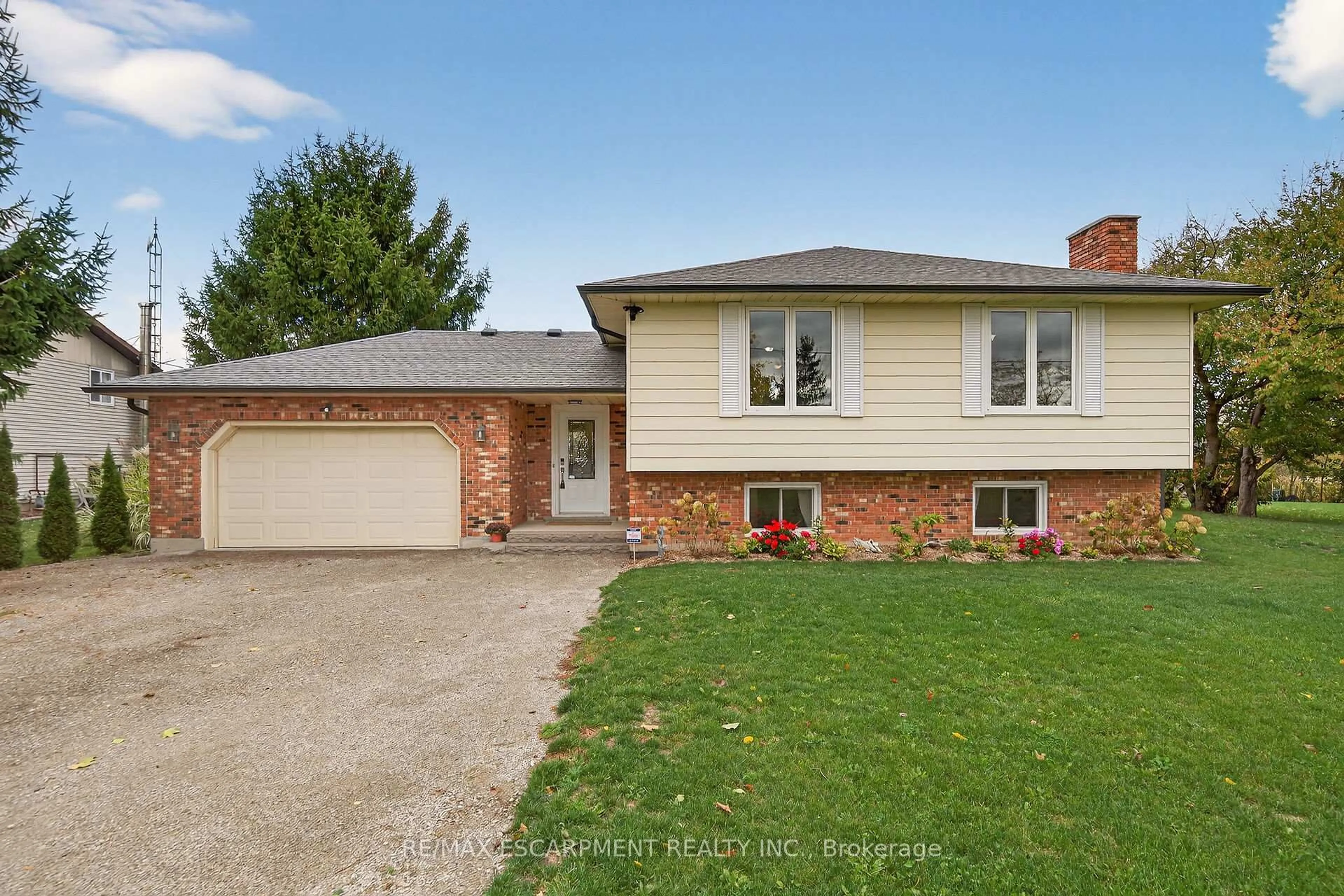 Home with brick exterior material, street for 1489 Norfolk County Rd 19, Norfolk Ontario N0E 1Z0