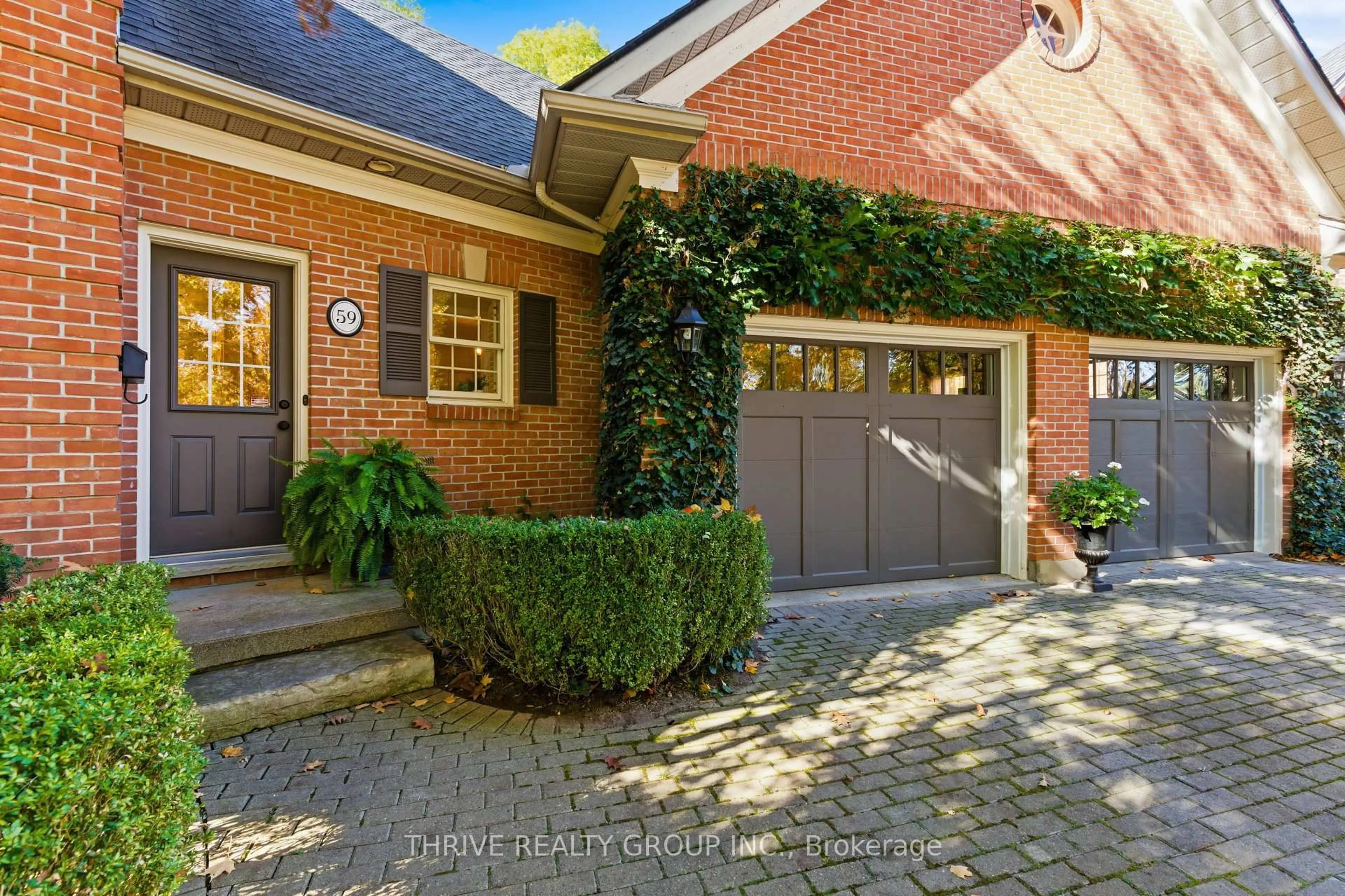 Home with brick exterior material, street for 59 Woods Edge Clse, London South Ontario N6K 4K8