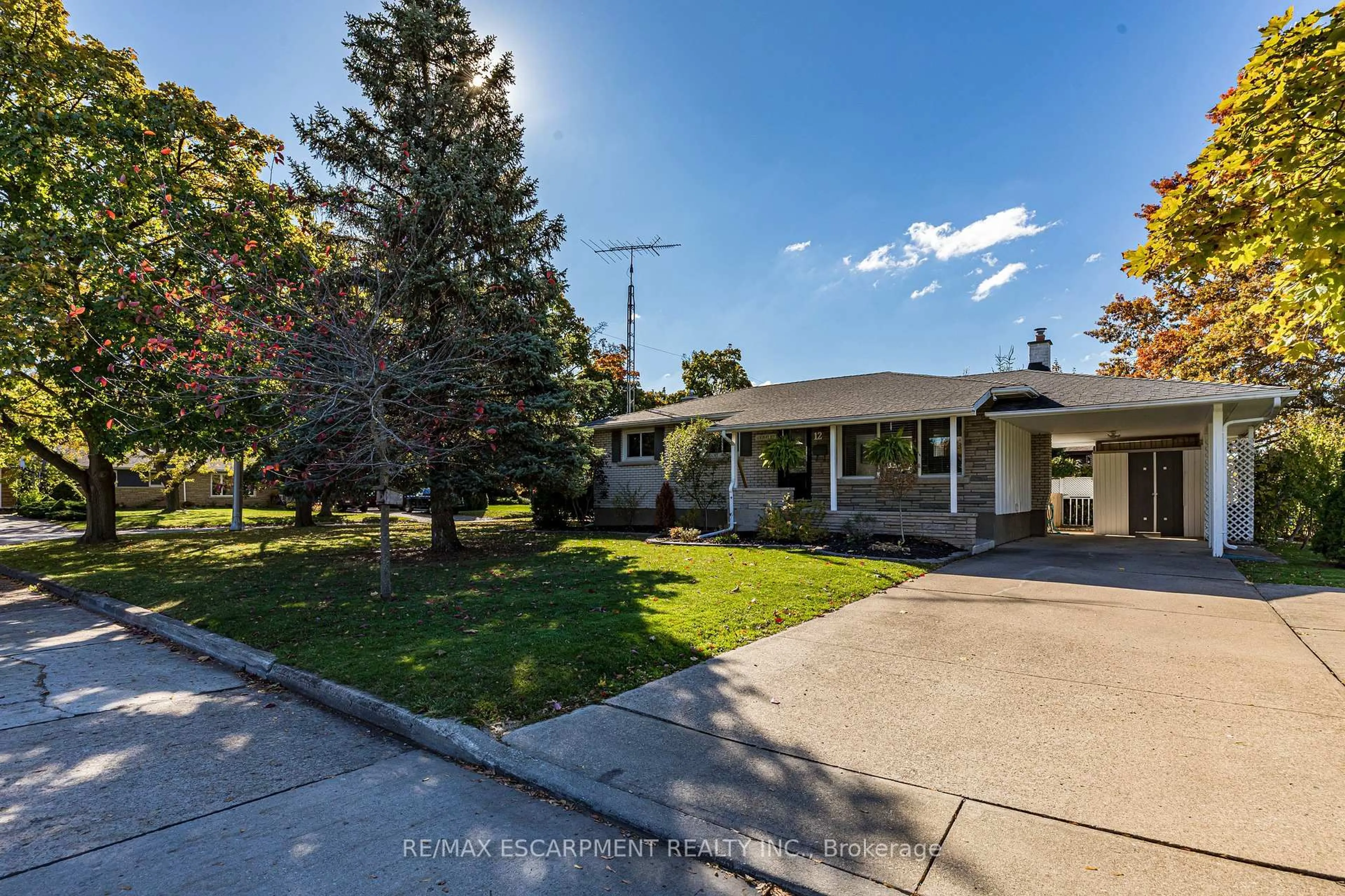 Unknown for 12 Ridley Heights Dr, St. Catharines Ontario L2S 2J2