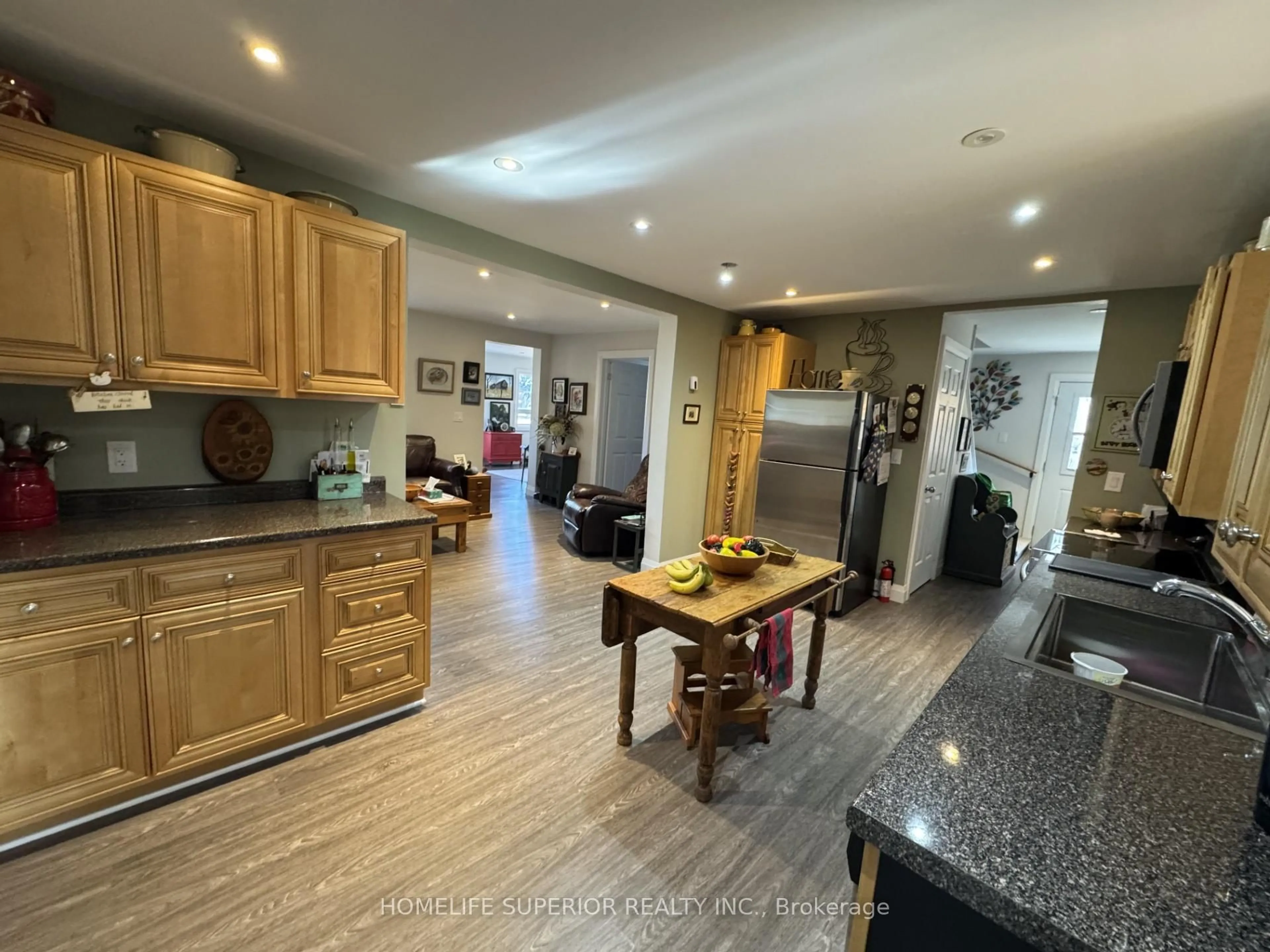 Open concept kitchen, unknown for 36 Madoc St, Limoges Ontario K0K 2M0