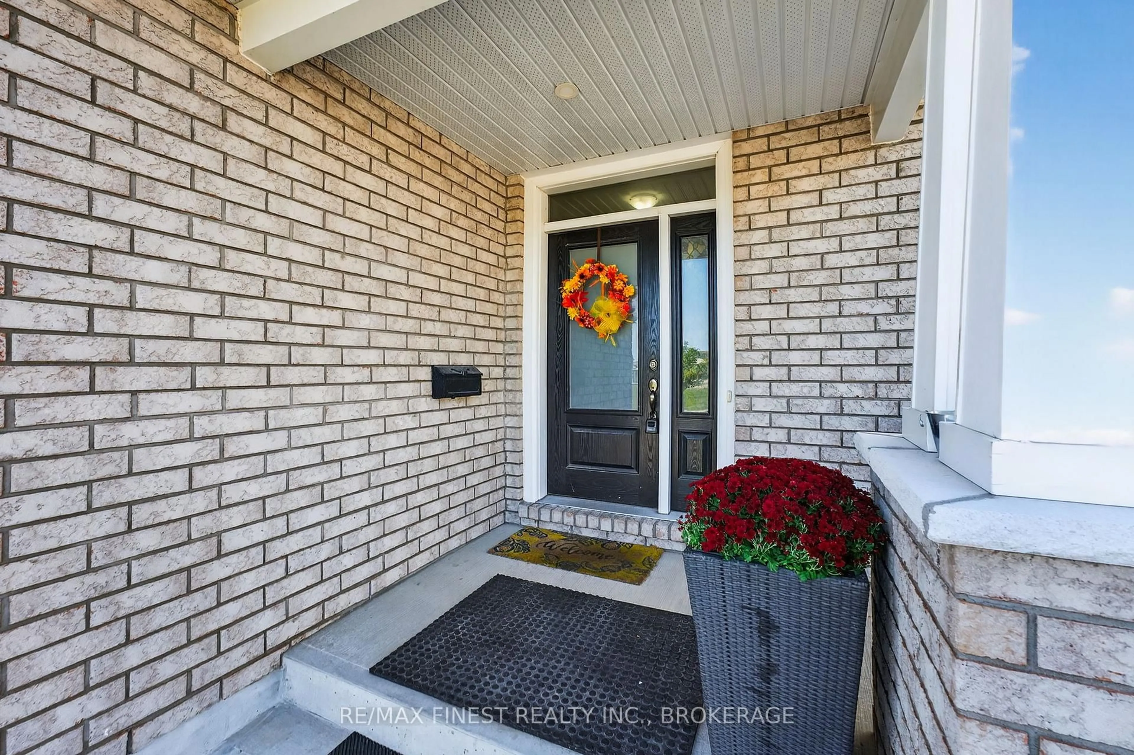 Unknown for 1257 Wheathill St, Kingston Ontario K7M 0H4