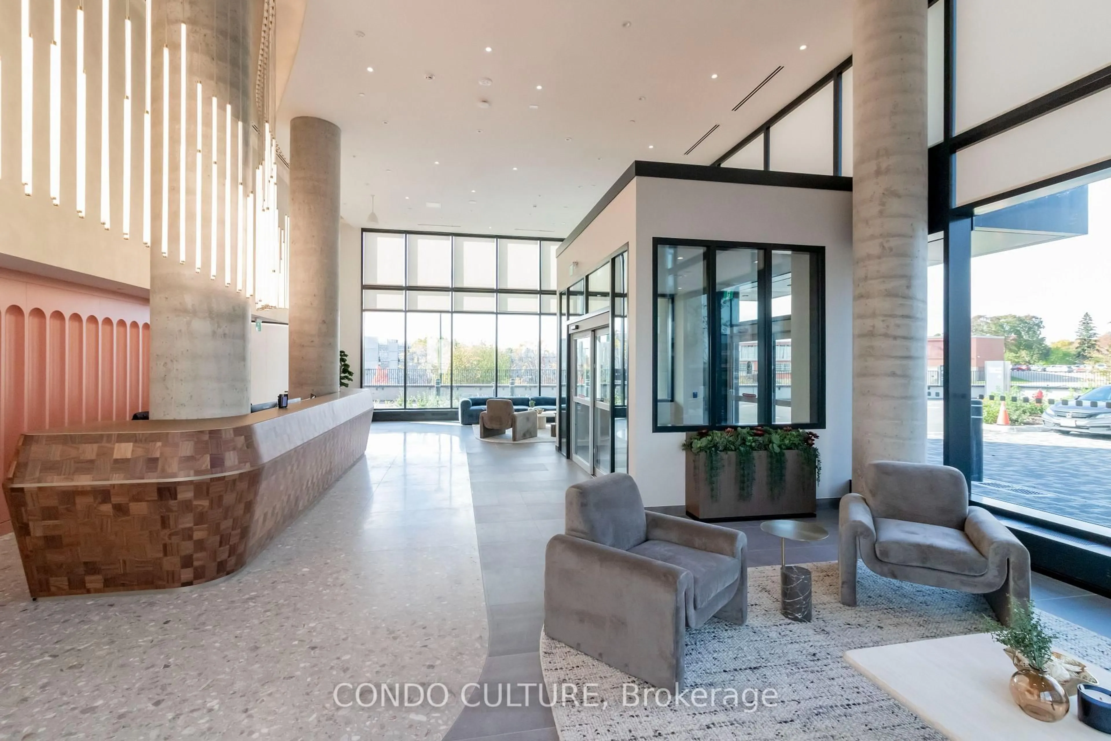 Indoor foyer for 25 Wellington St #1606, Kitchener Ontario N2G 0G5