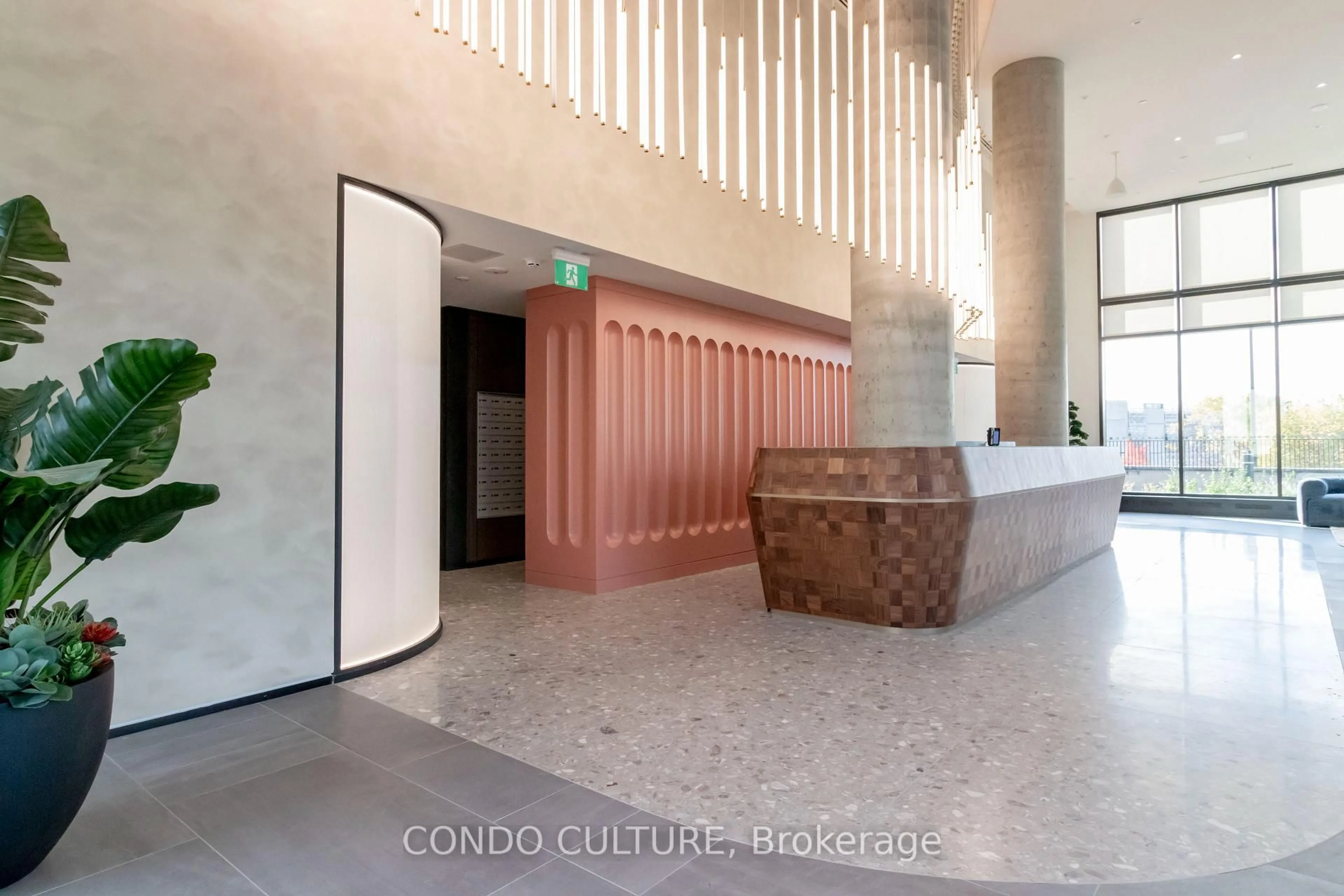 Indoor foyer for 25 Wellington St #2507, Kitchener Ontario N2G 0G5