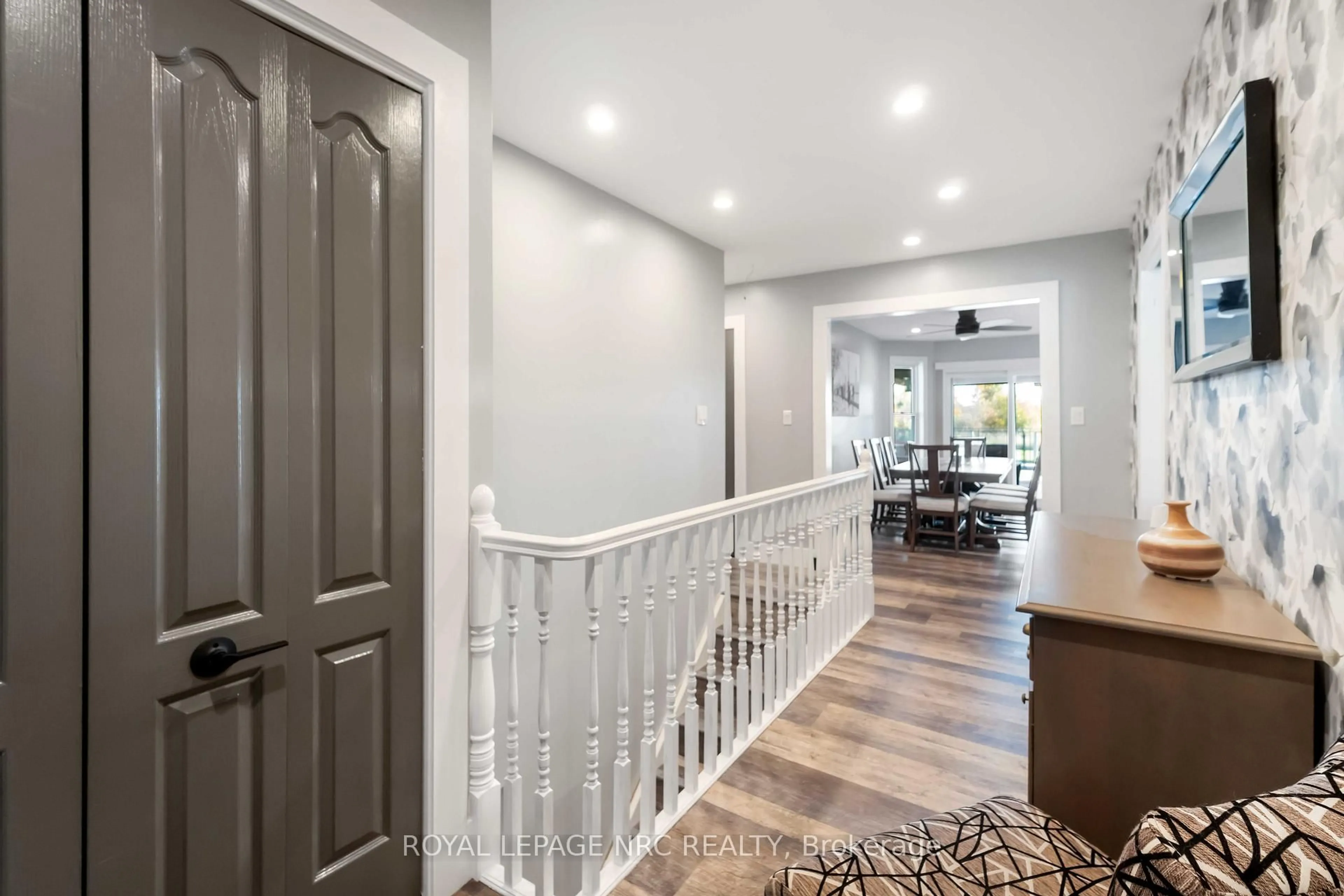 Indoor entryway for 1523 Barron Rd, Thorold Ontario L0S 1A0