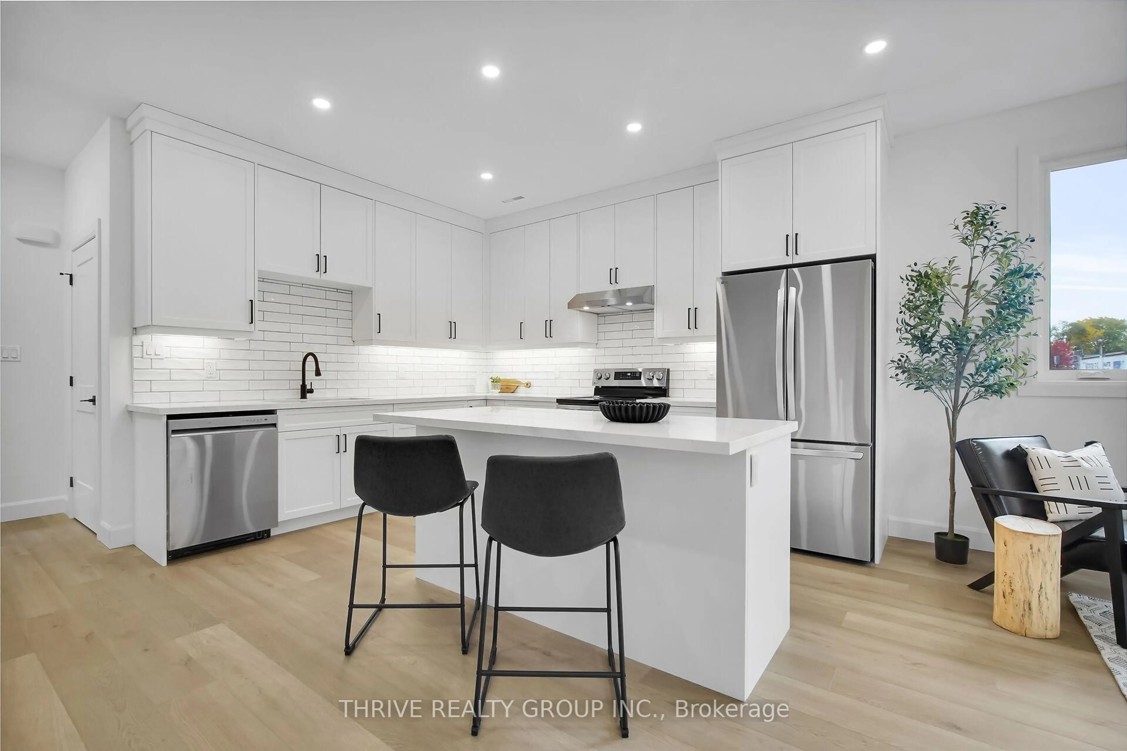 Unknown for 74 Church St #5, Stratford Ontario N5A 2R2