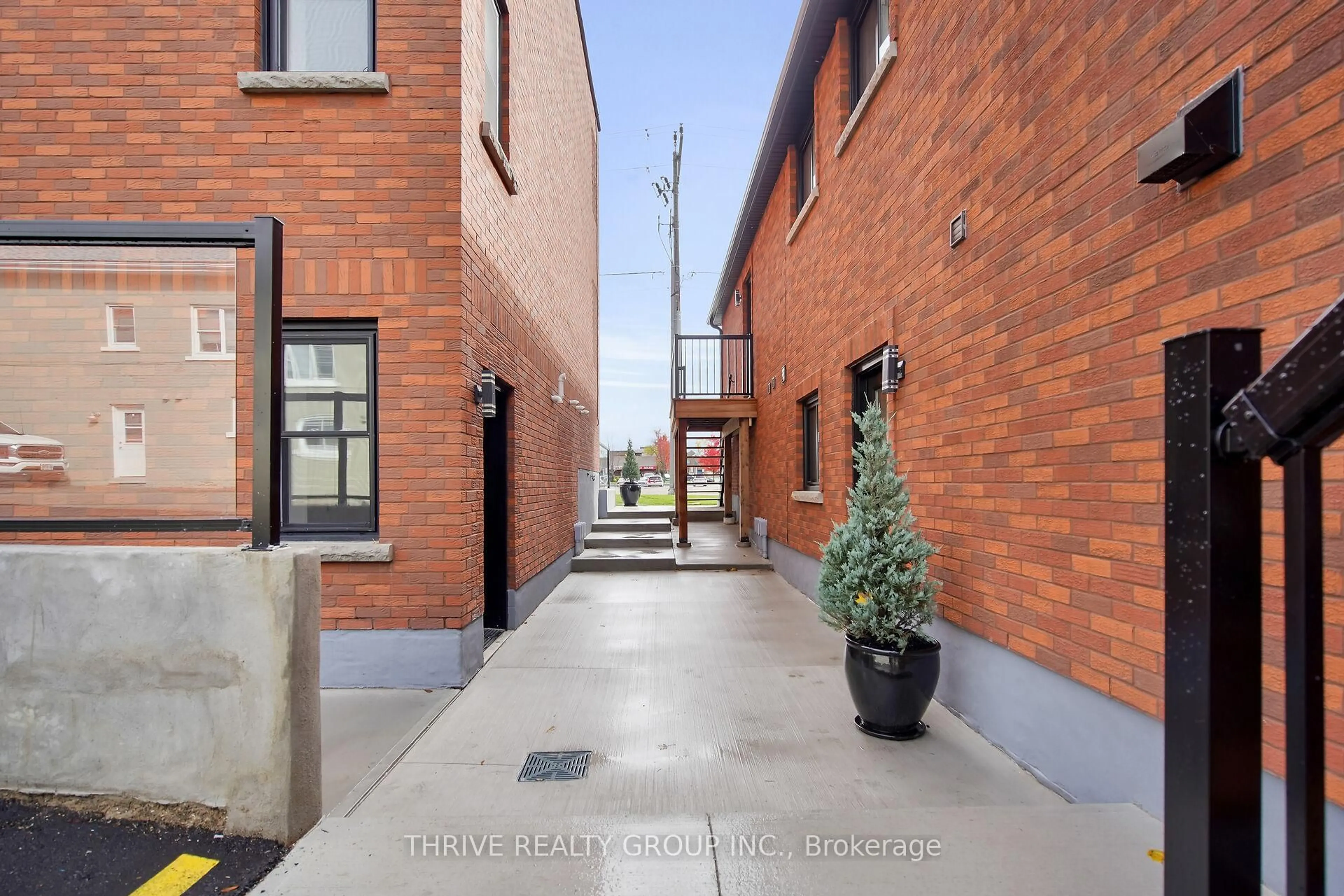 Patio, street for 74 Church St #4, Stratford Ontario N5A 2R2