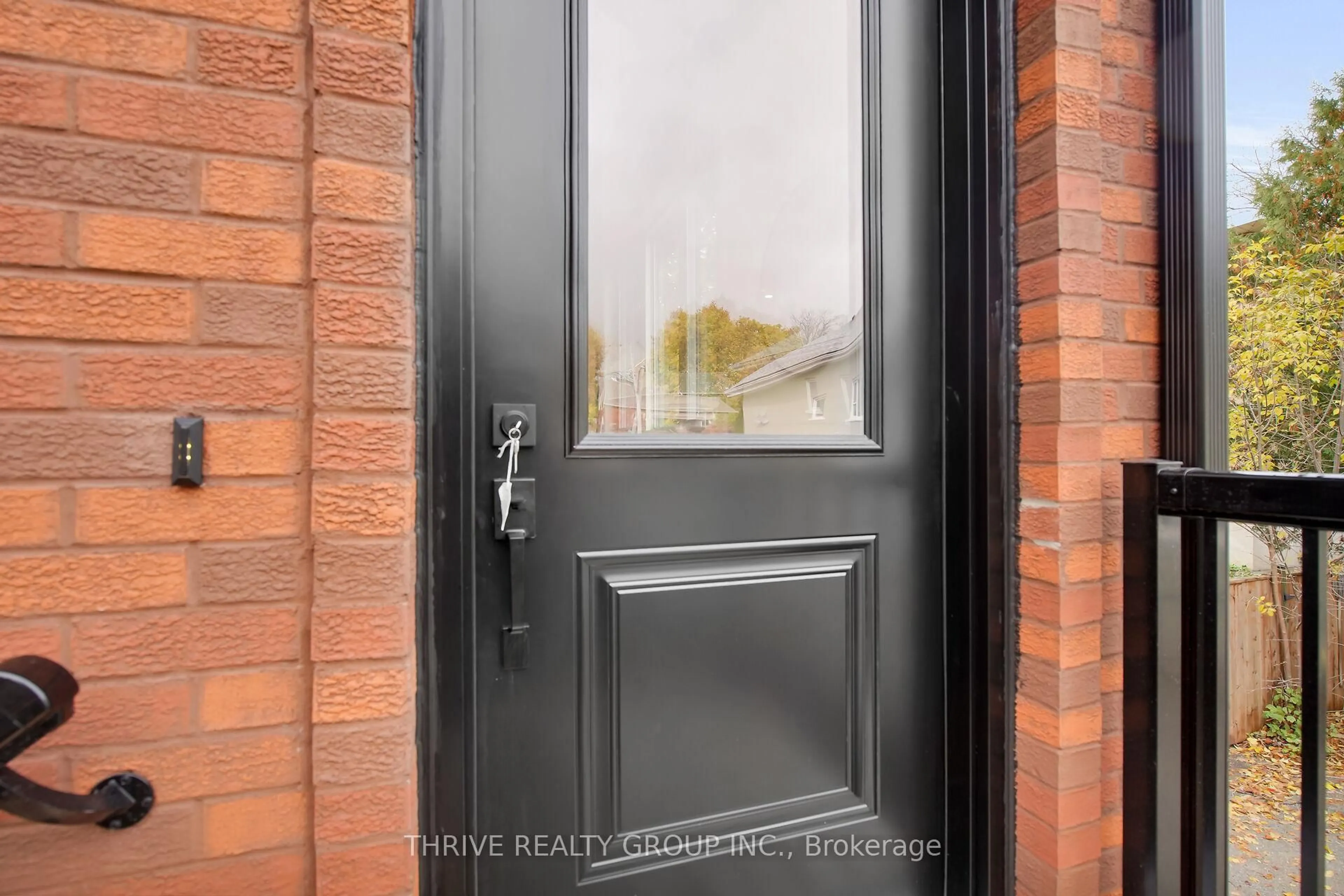 Indoor entryway for 74 Church St #4, Stratford Ontario N5A 2R2