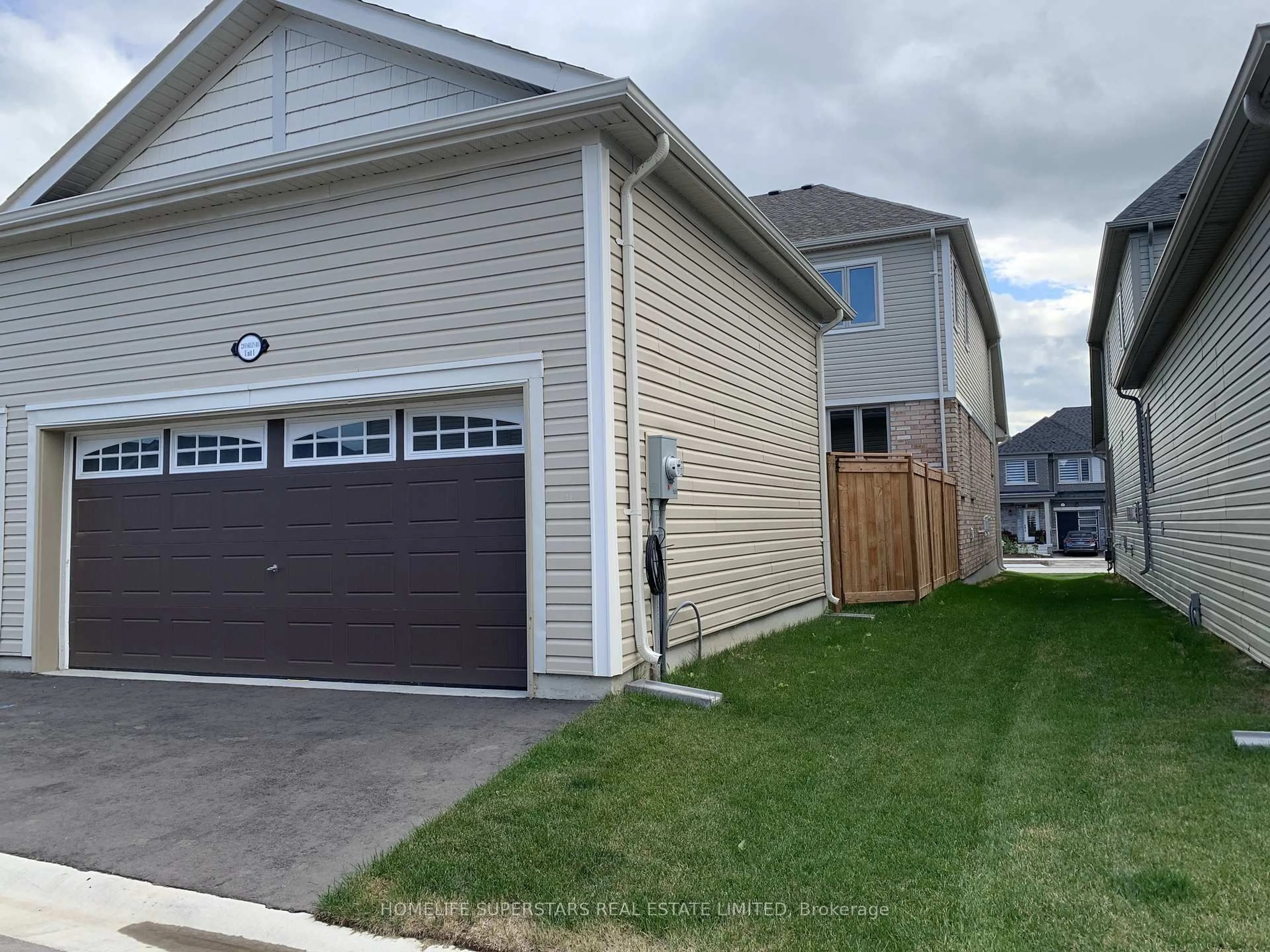 Home with vinyl exterior material, street for 220 Farley Rd #1, Centre Wellington Ontario N1M 0H6