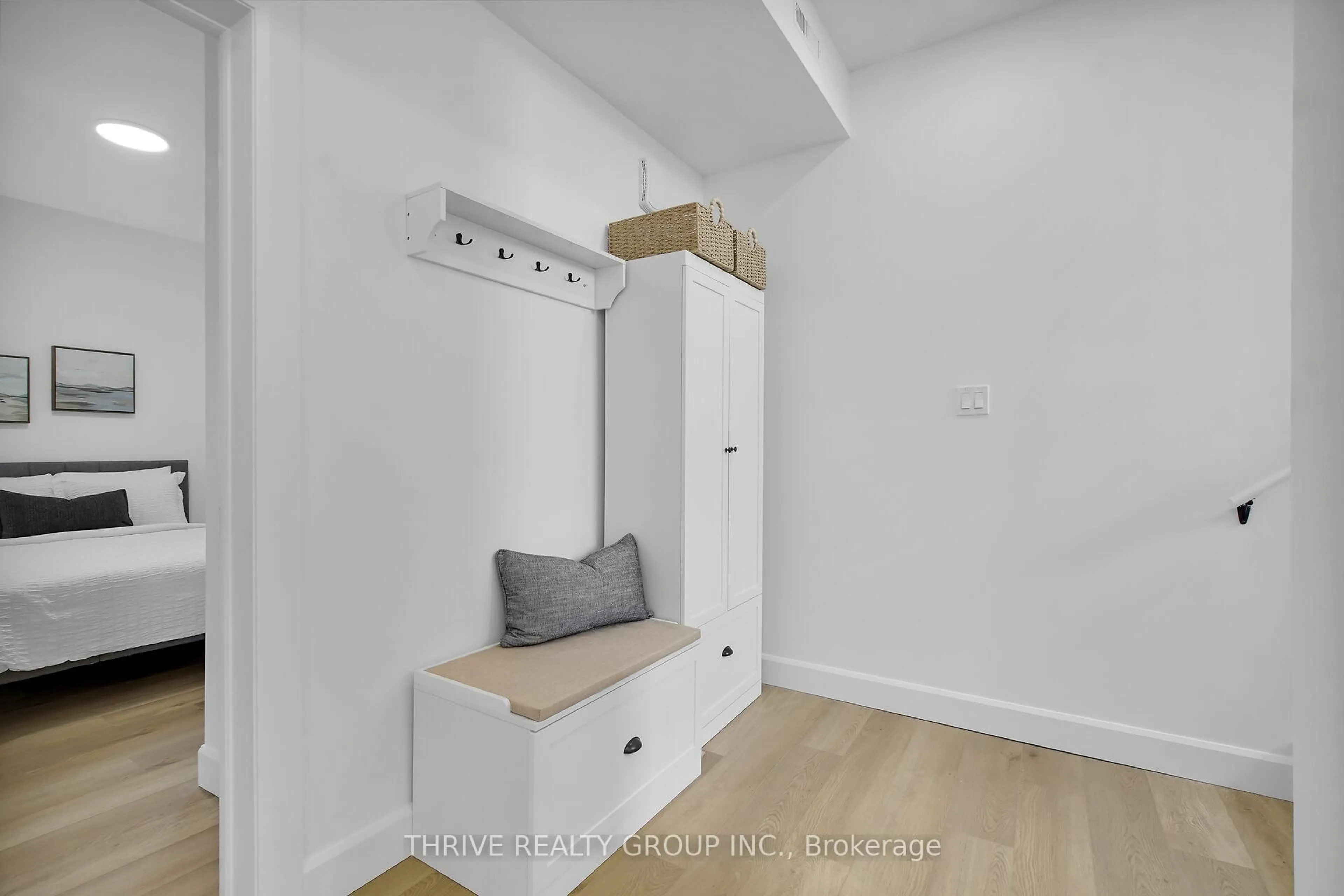 Indoor entryway for 74 Church St #6, Stratford Ontario N5A 2R2