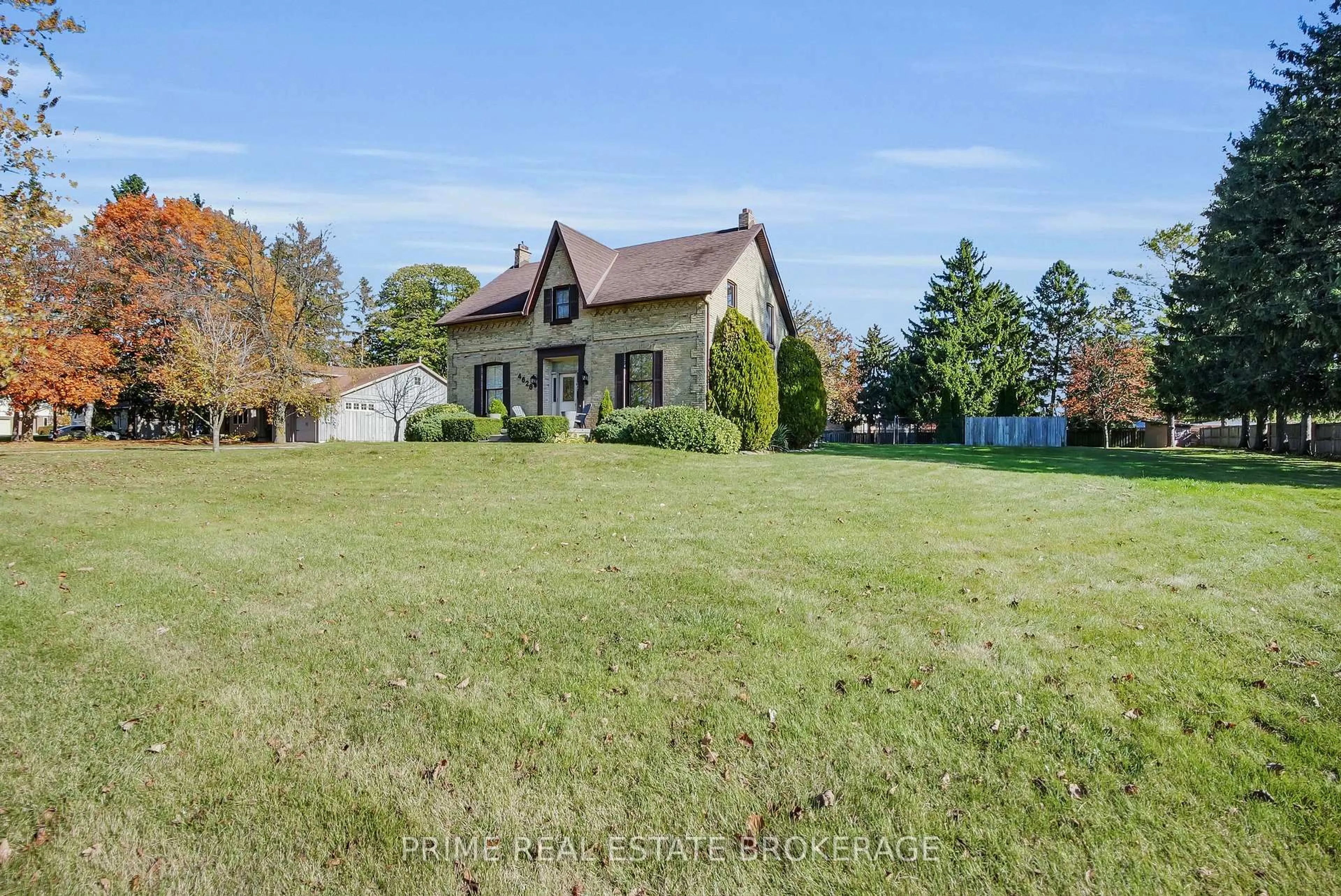 A pic from outside/outdoor area/front of a property/back of a property/a pic from drone, unknown for 4626 Colonel Talbot St, London South Ontario N6P 1E4