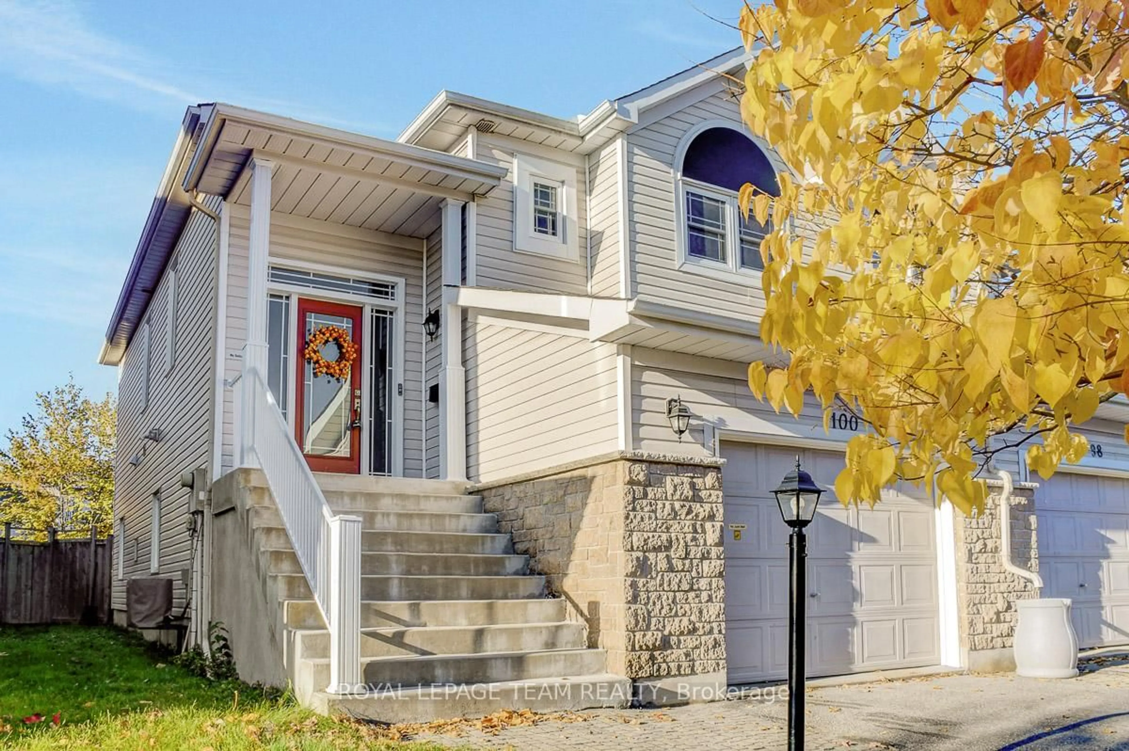 Home with vinyl exterior material, street for 100 Calaveras Ave, Ottawa Ontario K2J 4Z7