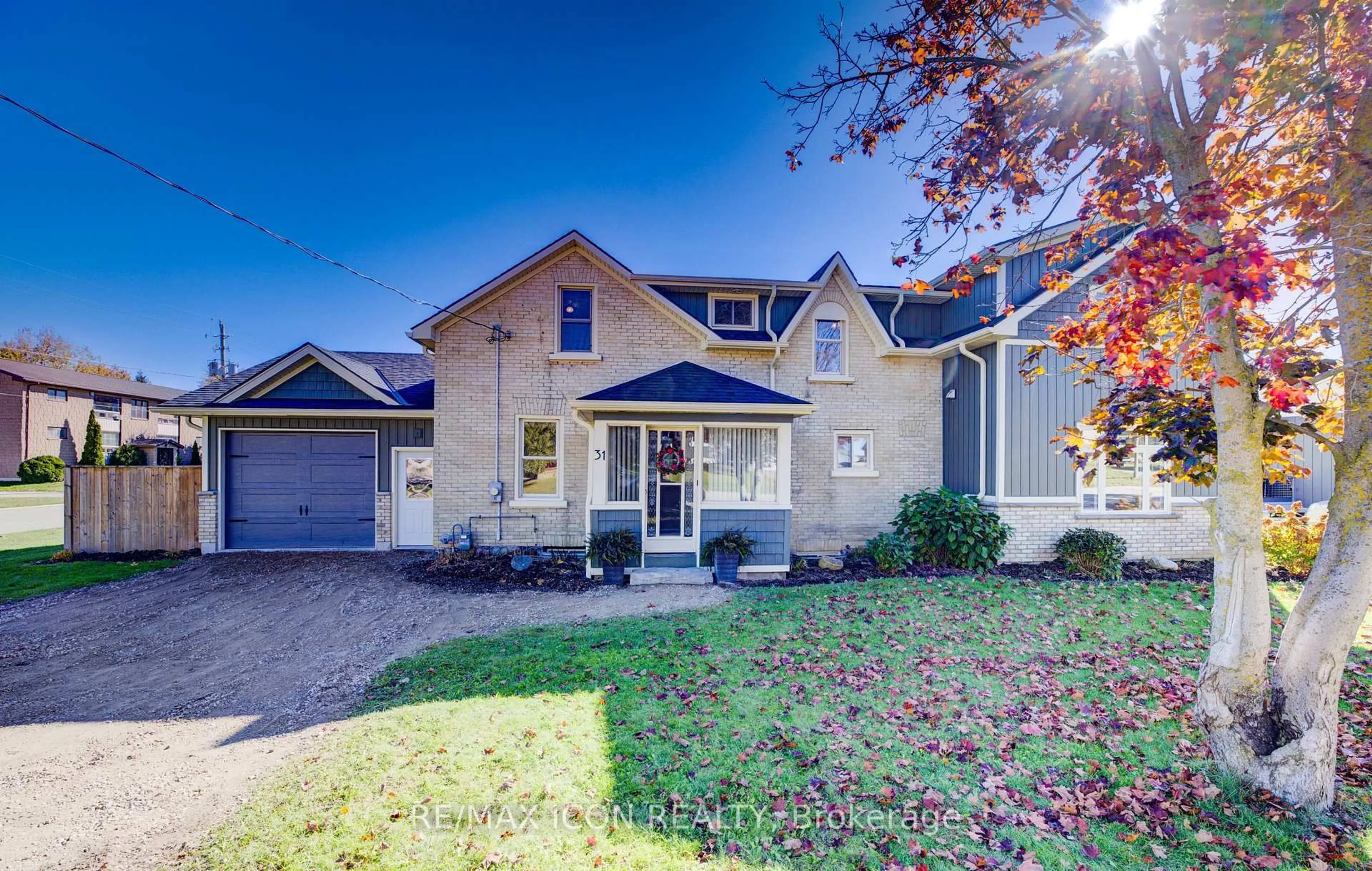 Home with brick exterior material, street for 31 Pellister St, Minto Ontario N0G 1Z0